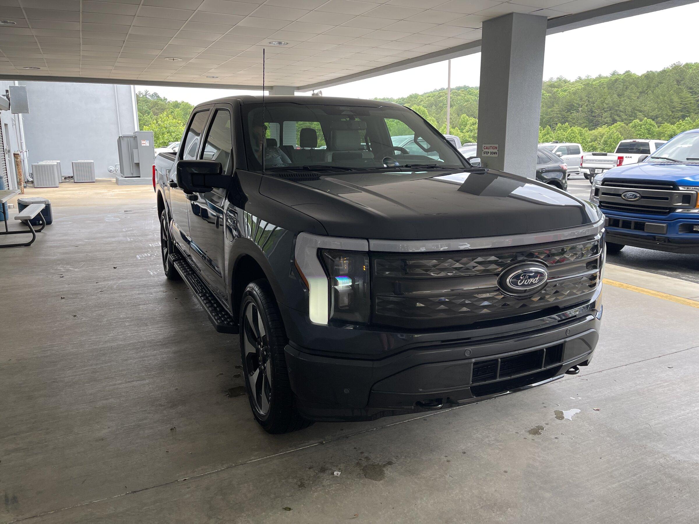 Ford F-150 Lightning Mine arrived and delivered early today!!! 60A429AB-8EBD-417C-919E-EF9F2048AB6A