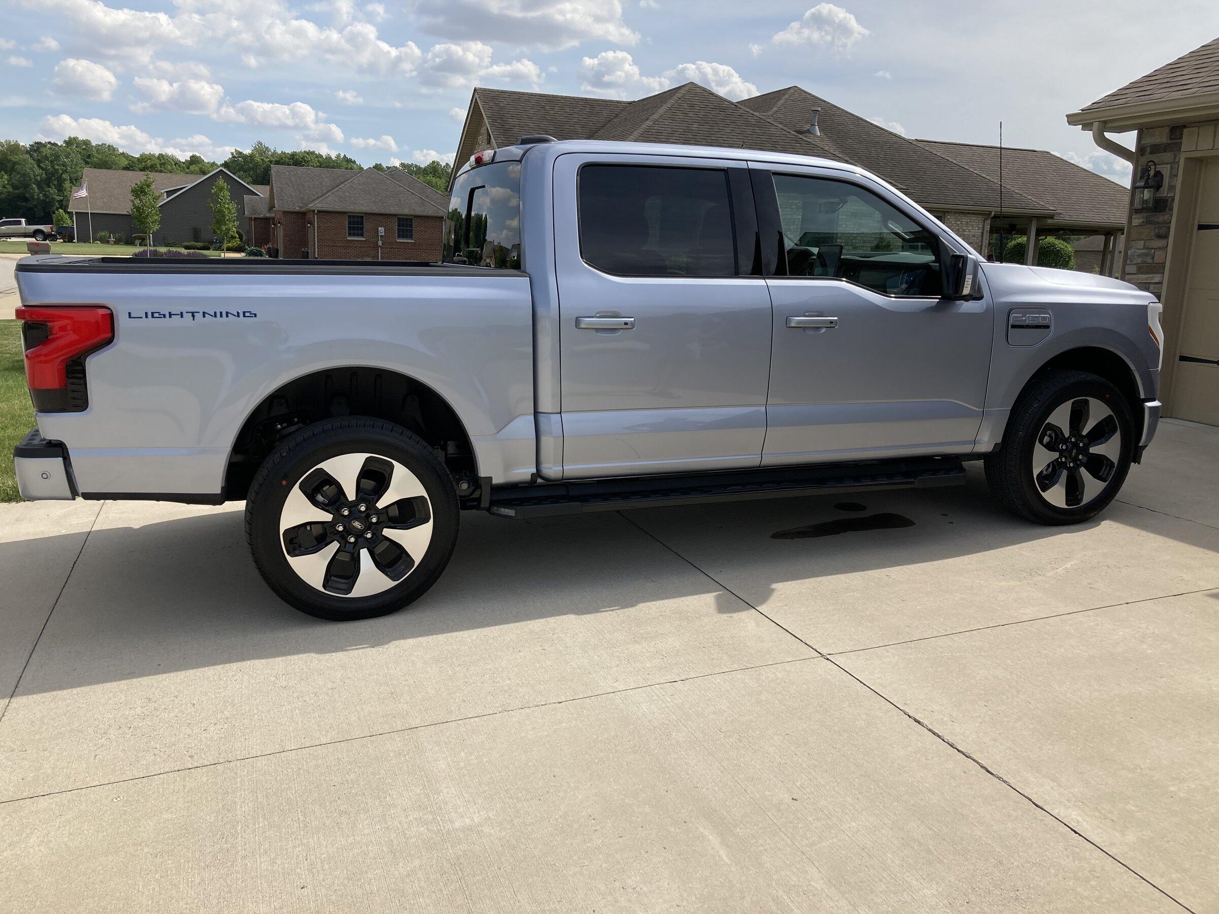 Ford F-150 Lightning ICED BLUE SILVER F-150 Lightning Photos & Club 7405A425-D2EC-4814-9136-D0B734CD84D5