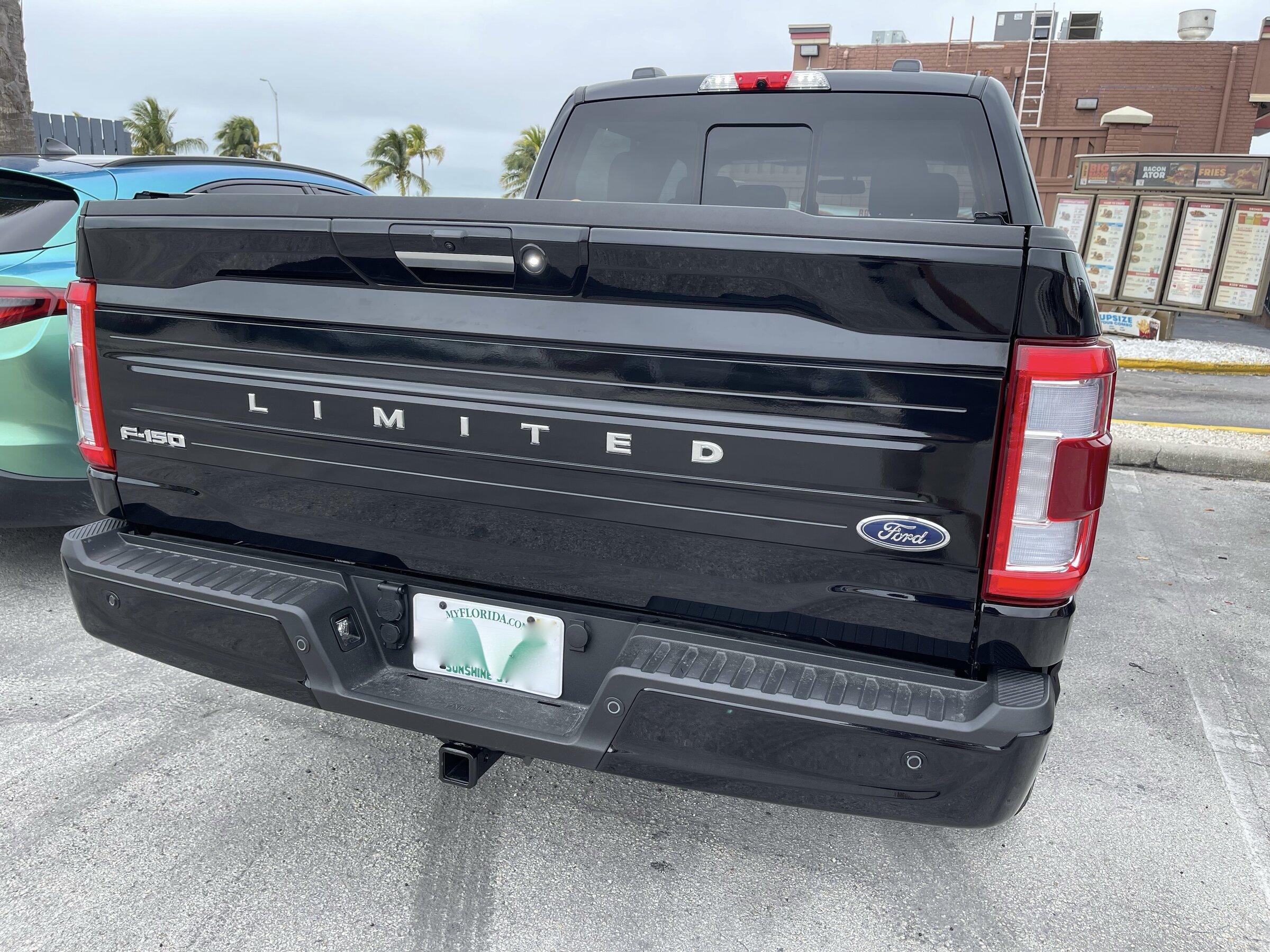 Ford F-150 Lightning Wrapped Limited Chrome Badge Bar on Tailgate 74A1F31F-65B4-4700-BF03-52615FF030E8_1_201_a