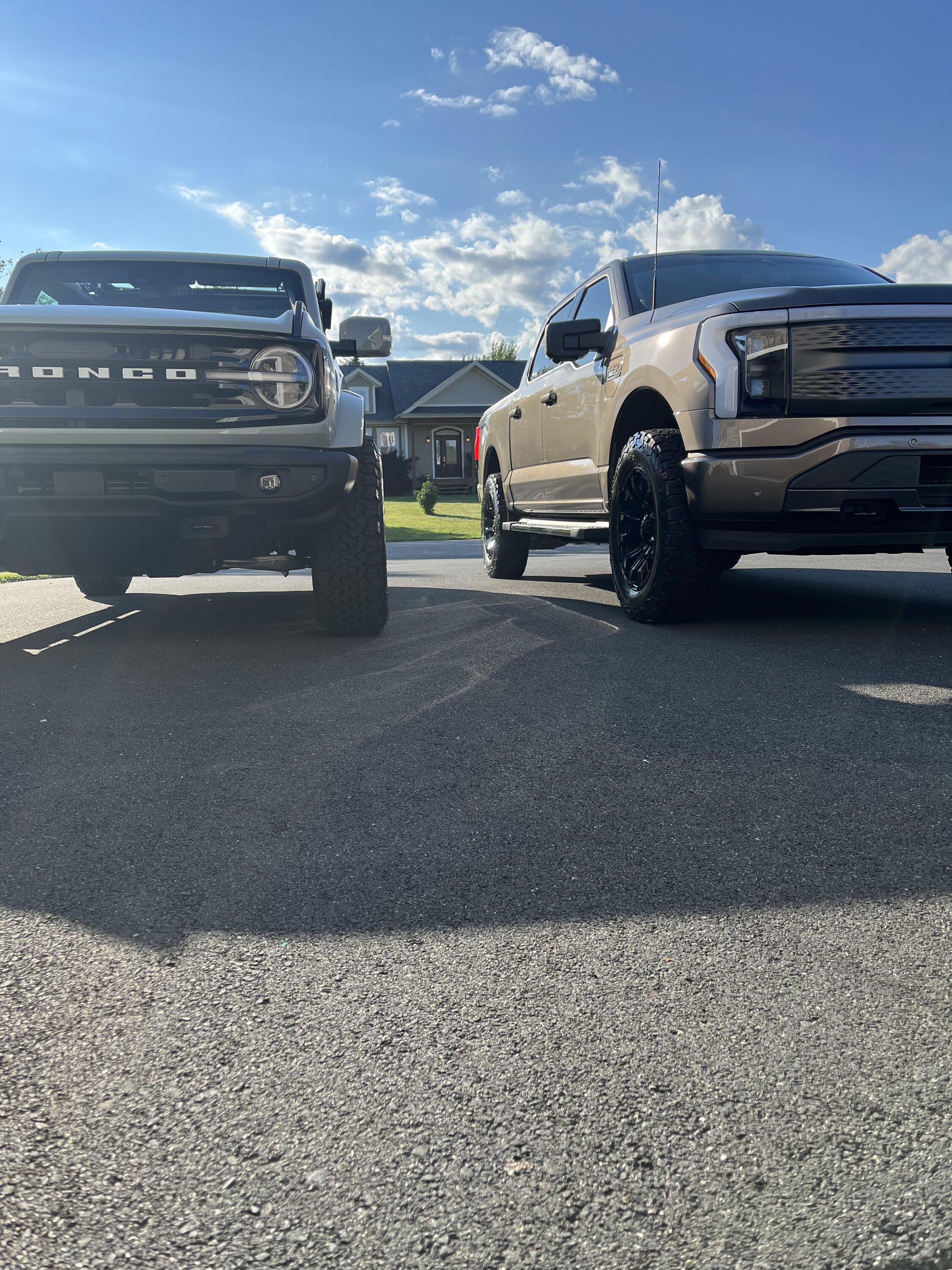 Ford F-150 Lightning My Stone Gray XLT Lightning on 2" Rough Country leveling kit, 20" RTX Patton wheels, 285/65/R20 BFG KO2 77620961-CE1F-4AAF-B20C-E8F779F9C7BA