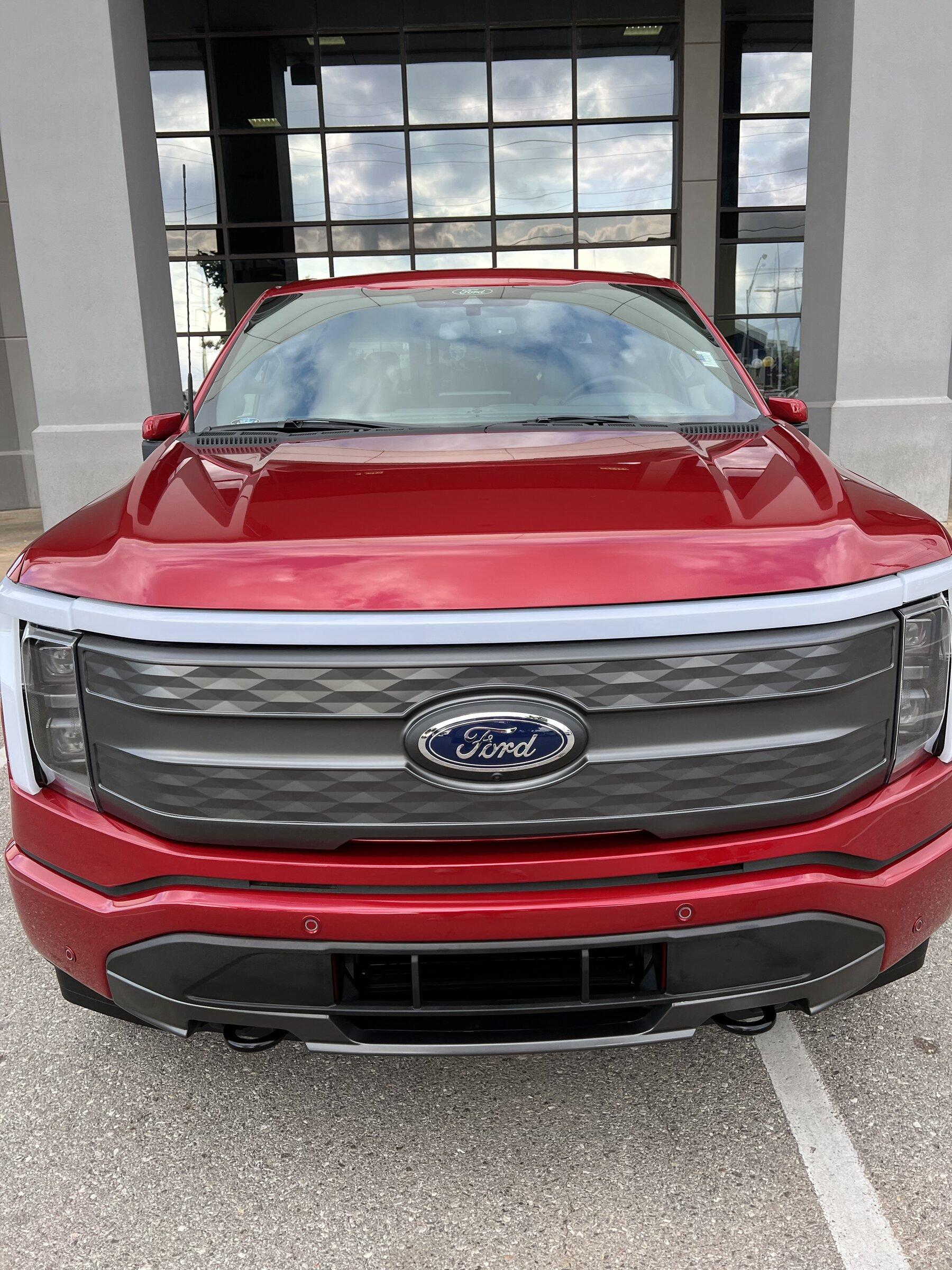 Ford F-150 Lightning List of dealers with Lightning DEMO MANNEQUINS AVAILABLE FOR TEST DRIVES 7C314F3F-8331-47DD-A943-AC85D800C90D