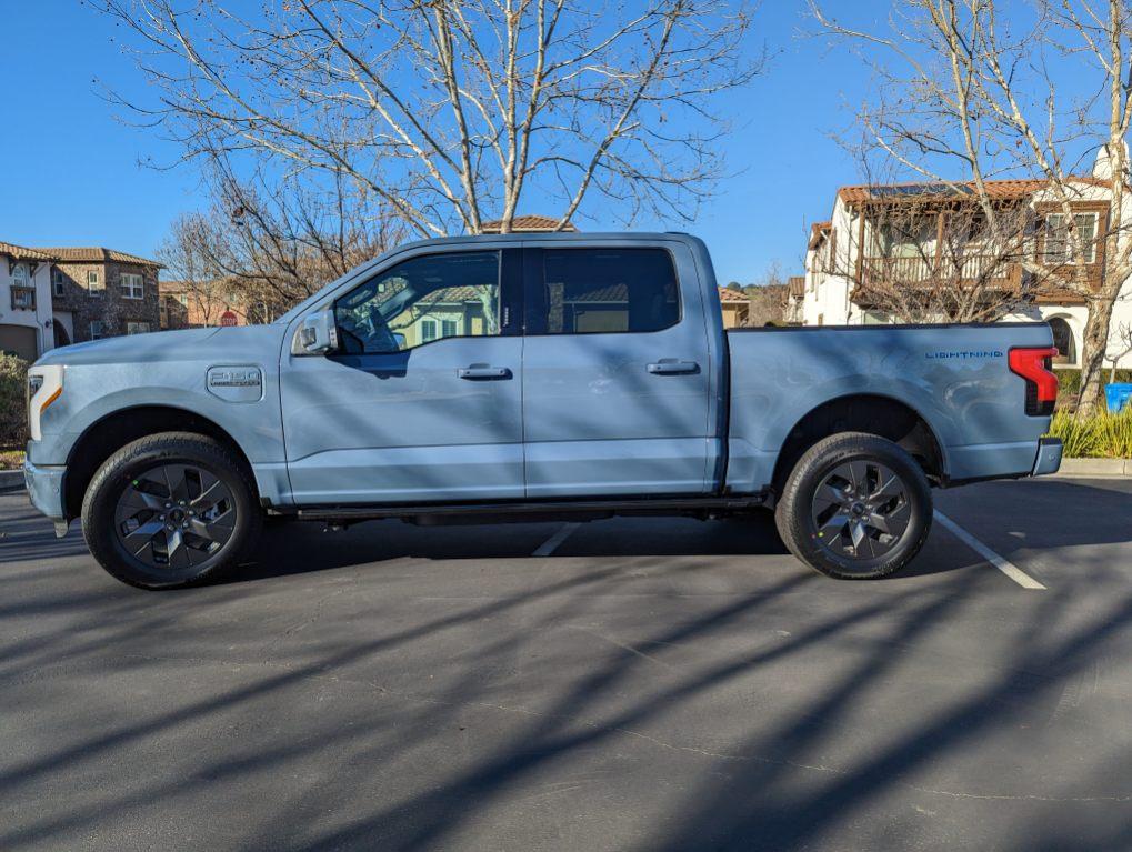 Ford F-150 Lightning AZURE GRAY F-150 Lightning Photos & Club 88B19E7F-3461-47AC-A00D-382781D11D67