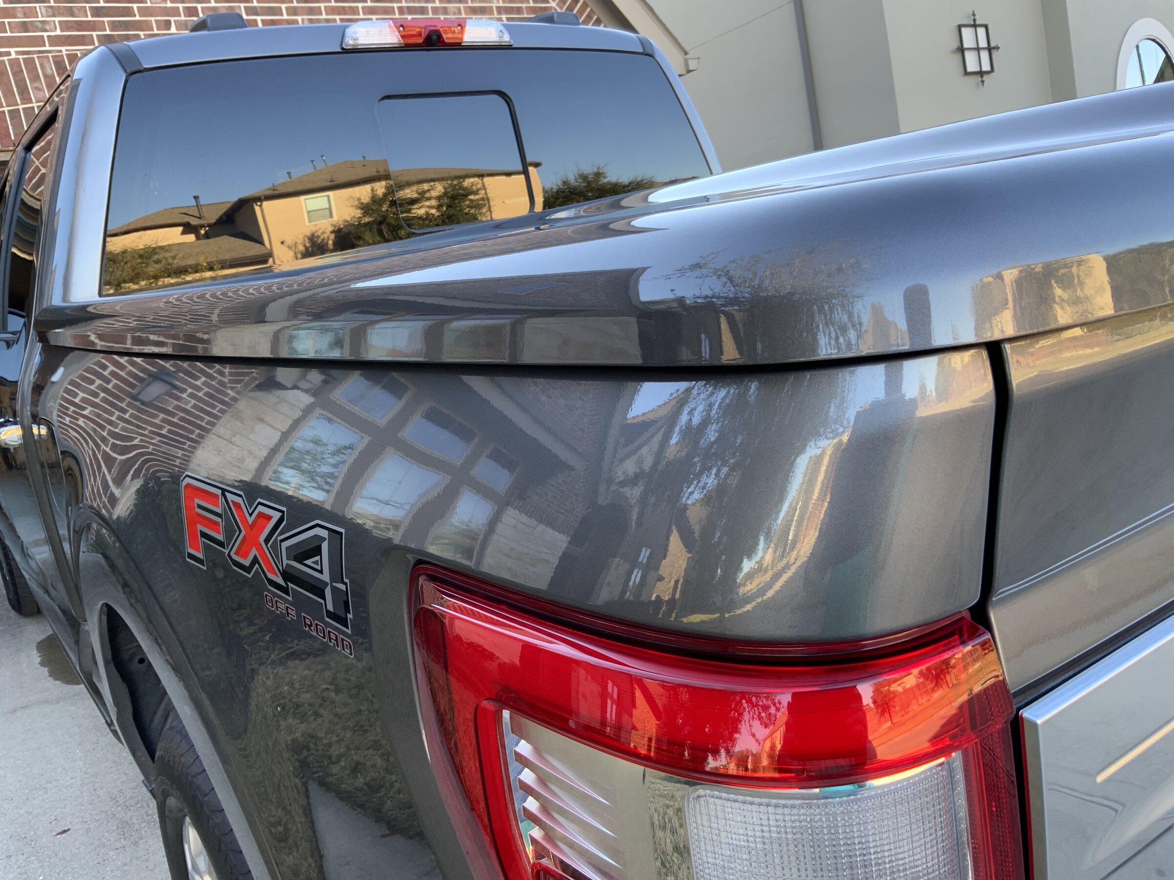 Ford F-150 Lightning Installed Undercover Elite hard tonneau cover. 8C14347B-A30A-414E-8D2C-8CB3272AAF55