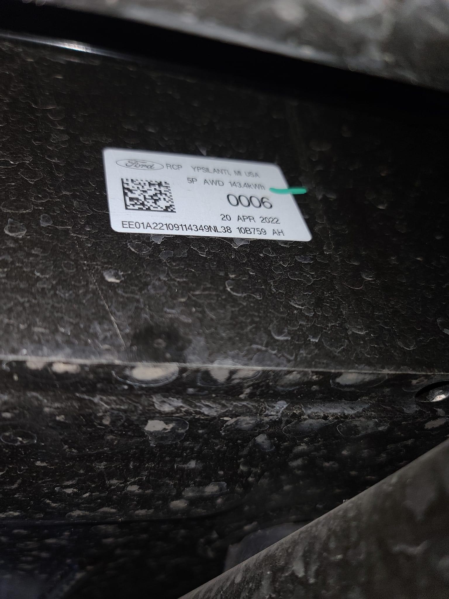 Ford F-150 Lightning 2022 Lightning Extended Range (ER) battery real capacity (not usable) = 143.4kWh and Standard Range (SR) =  107.6kWh 8C615C1F-604C-439A-88BD-9A411572E30A