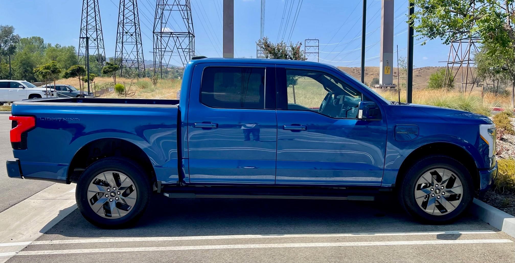 Ford F-150 Lightning Atlas Blue Lariat w/ Extended Range Southern California 100K OBO 9