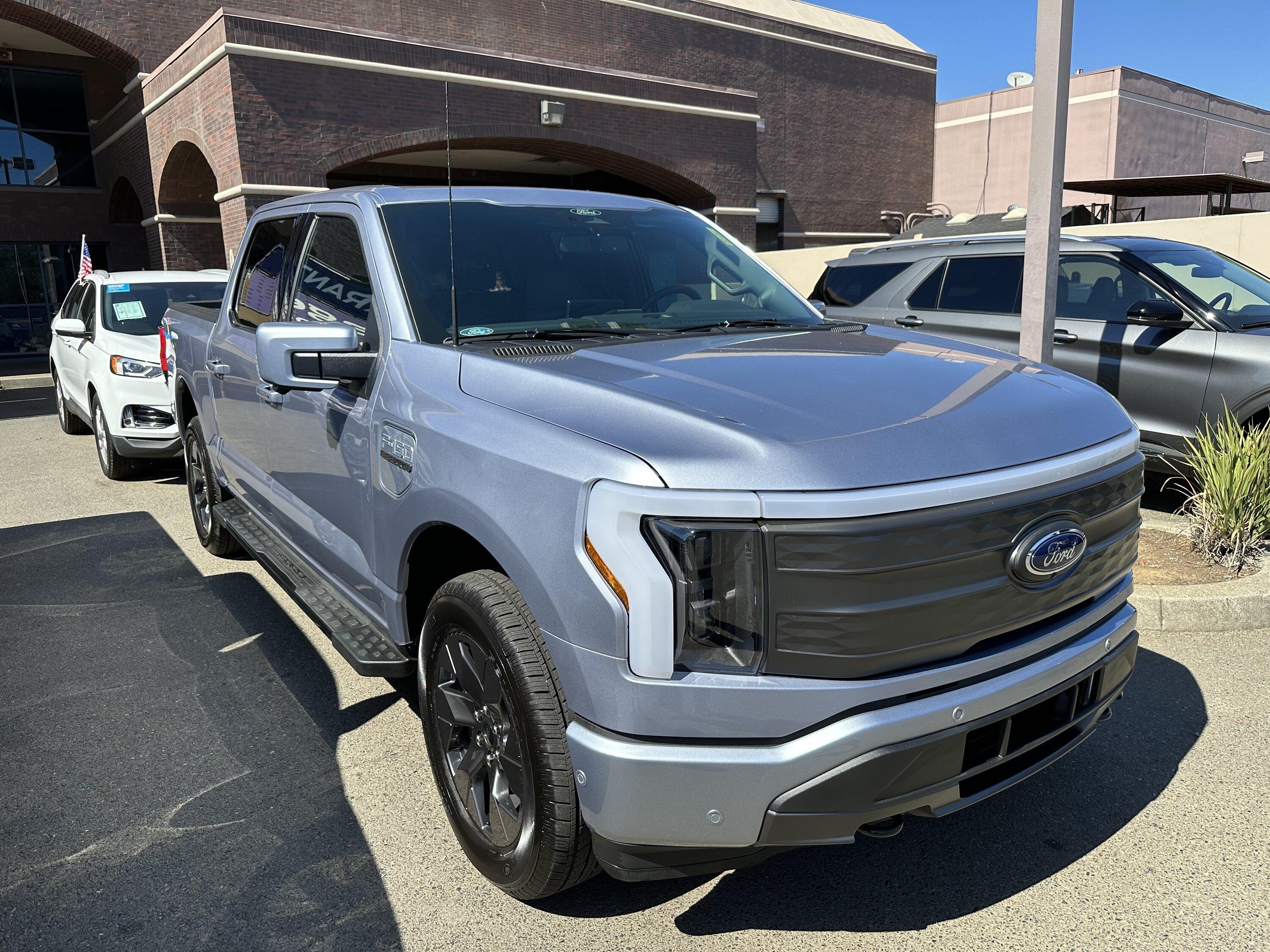 Ford F-150 Lightning ✅ 8/1 Lightning Build Week Group 934BFF8D-C222-461D-ADF1-85C4C1349982