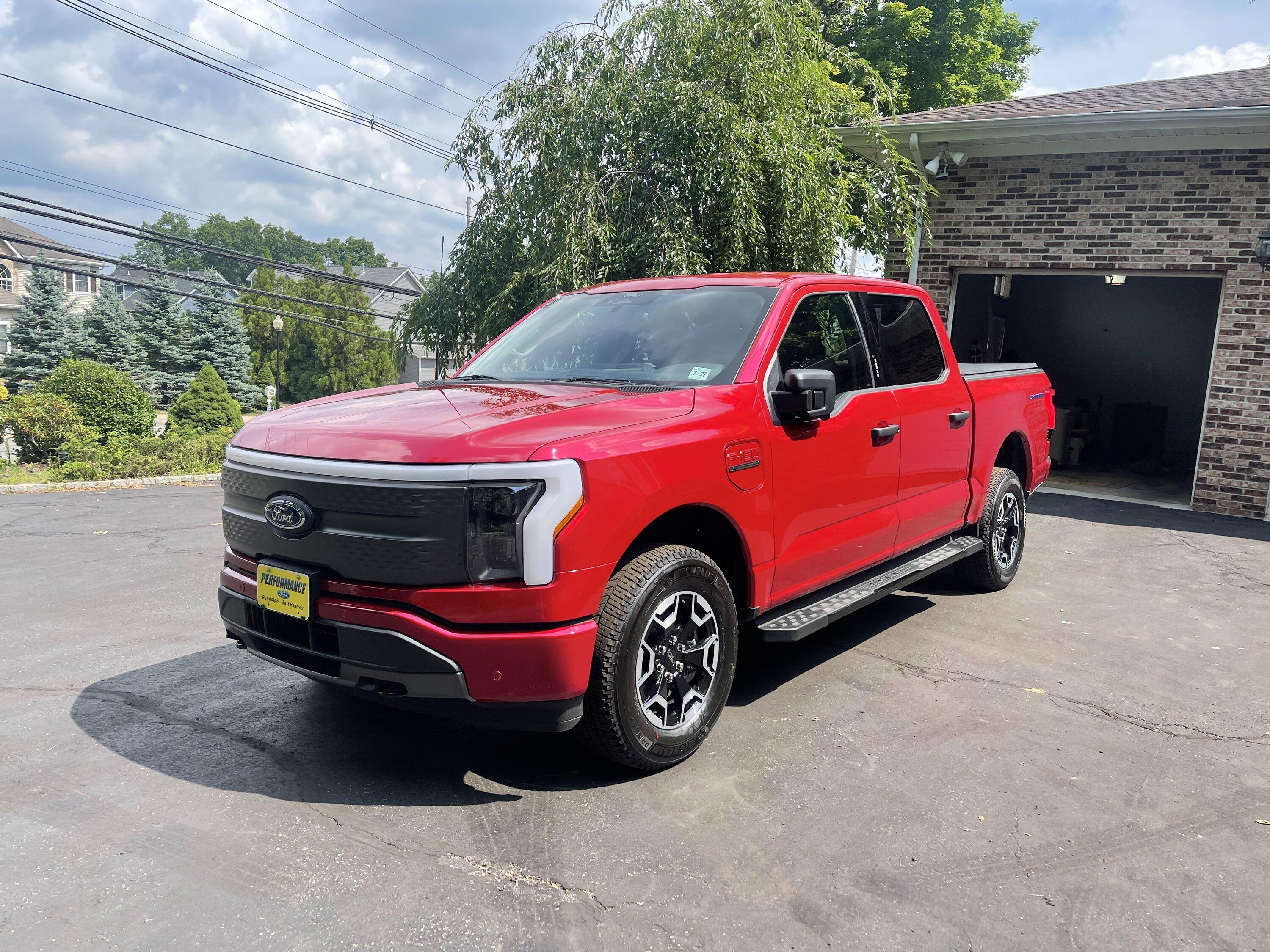 Ford F-150 Lightning ✅ 5/30 Lightning Build Week Group A590140E-22E1-40F9-8C00-81B3A144EA04