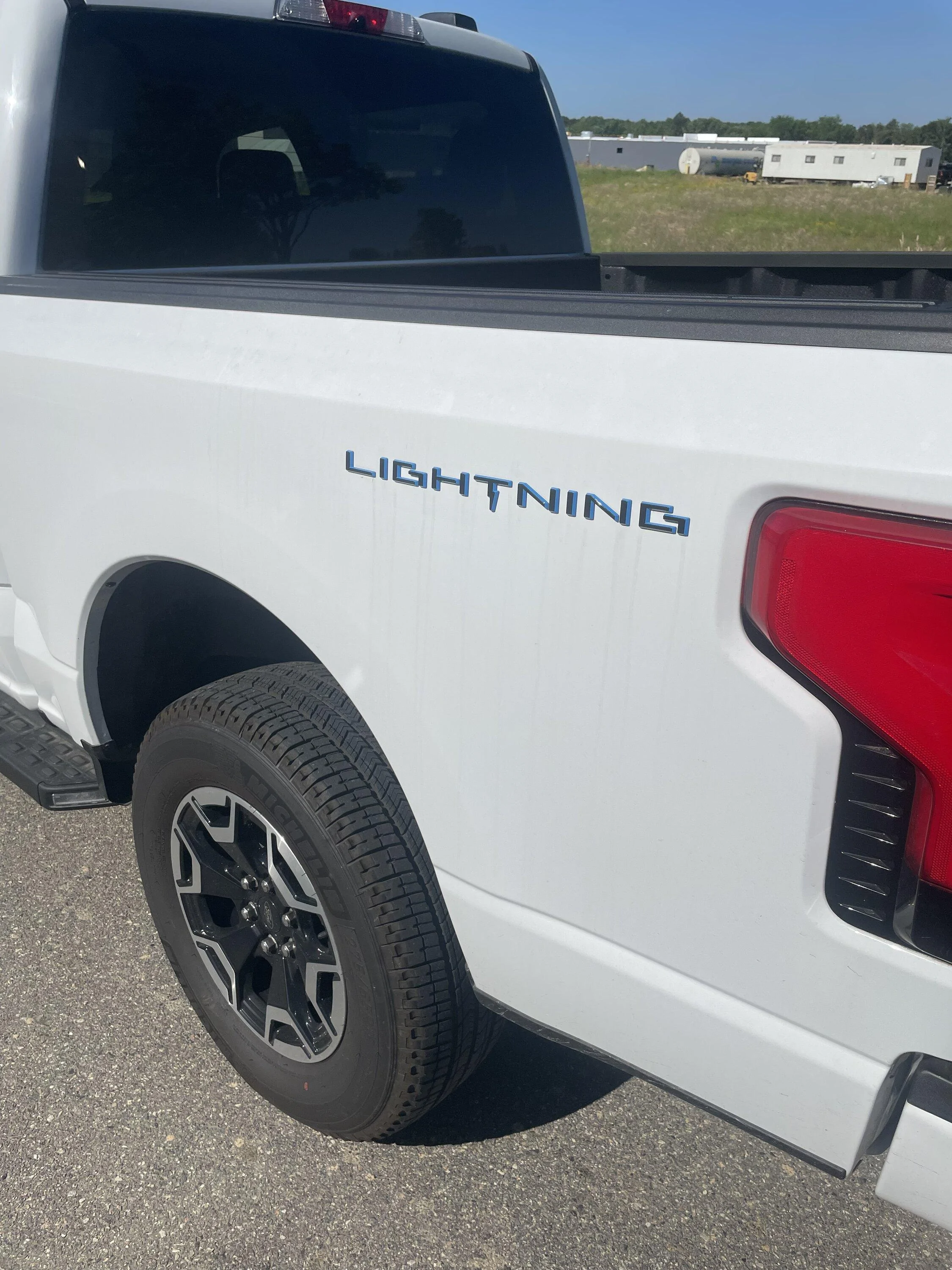 Ford F-150 Lightning Lightning Logo A8EB8DDF-0375-484A-9490-D6A70CF29E11