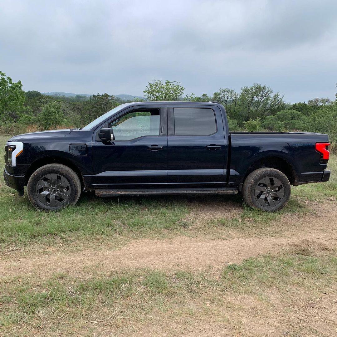 Ford F-150 Lightning ANTIMATTER BLUE F-150 Lightning Photos & Club Antimatter Blue F150 Lightning 2