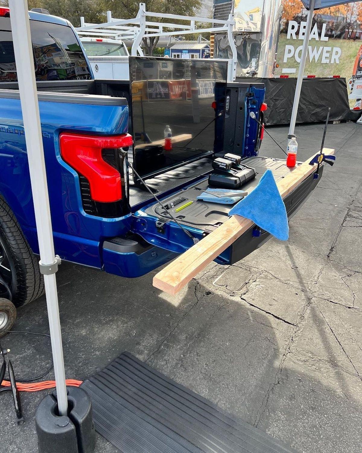 Ford F-150 Lightning Lightning Lariat in Atlas Blue Being Exhibited at World of Concrete Show in Las Vegas Atlas Blue F150 Lightning Lariat EV Pickup World of Concrete 3