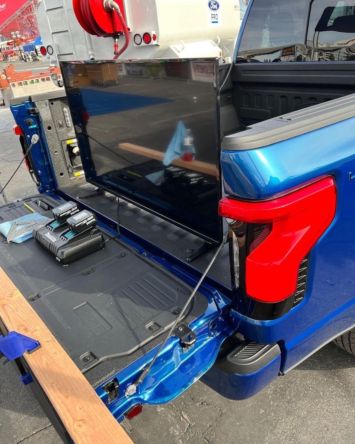 Ford F-150 Lightning Lightning Lariat in Atlas Blue Being Exhibited at World of Concrete Show in Las Vegas Atlas Blue F150 Lightning Lariat EV Pickup World of Concrete 9