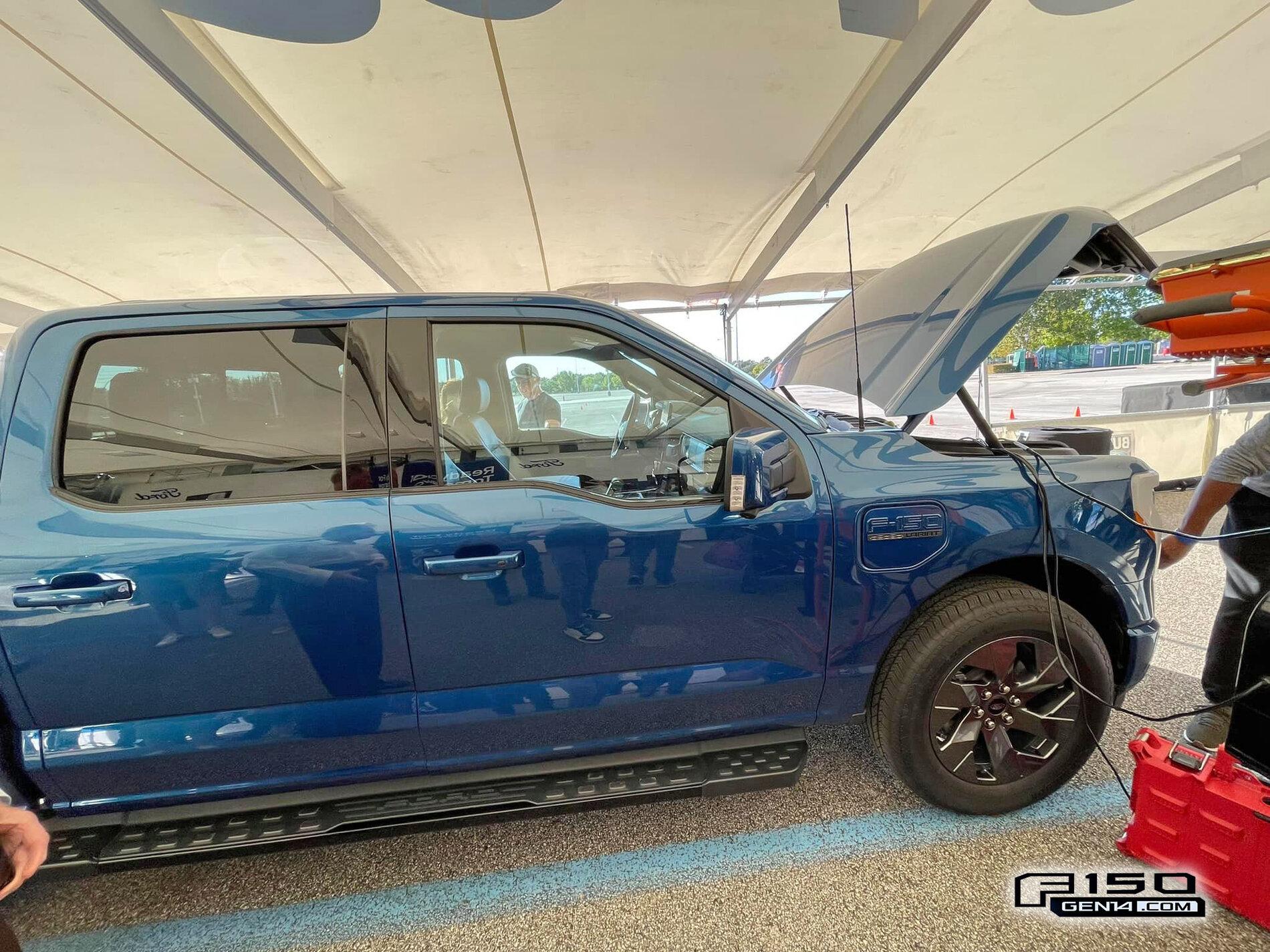 Ford F-150 Lightning ATLAS BLUE F-150 Lightning Photos & Club Atlast Blue F150 Lightning Lariat Pickup Truck 3