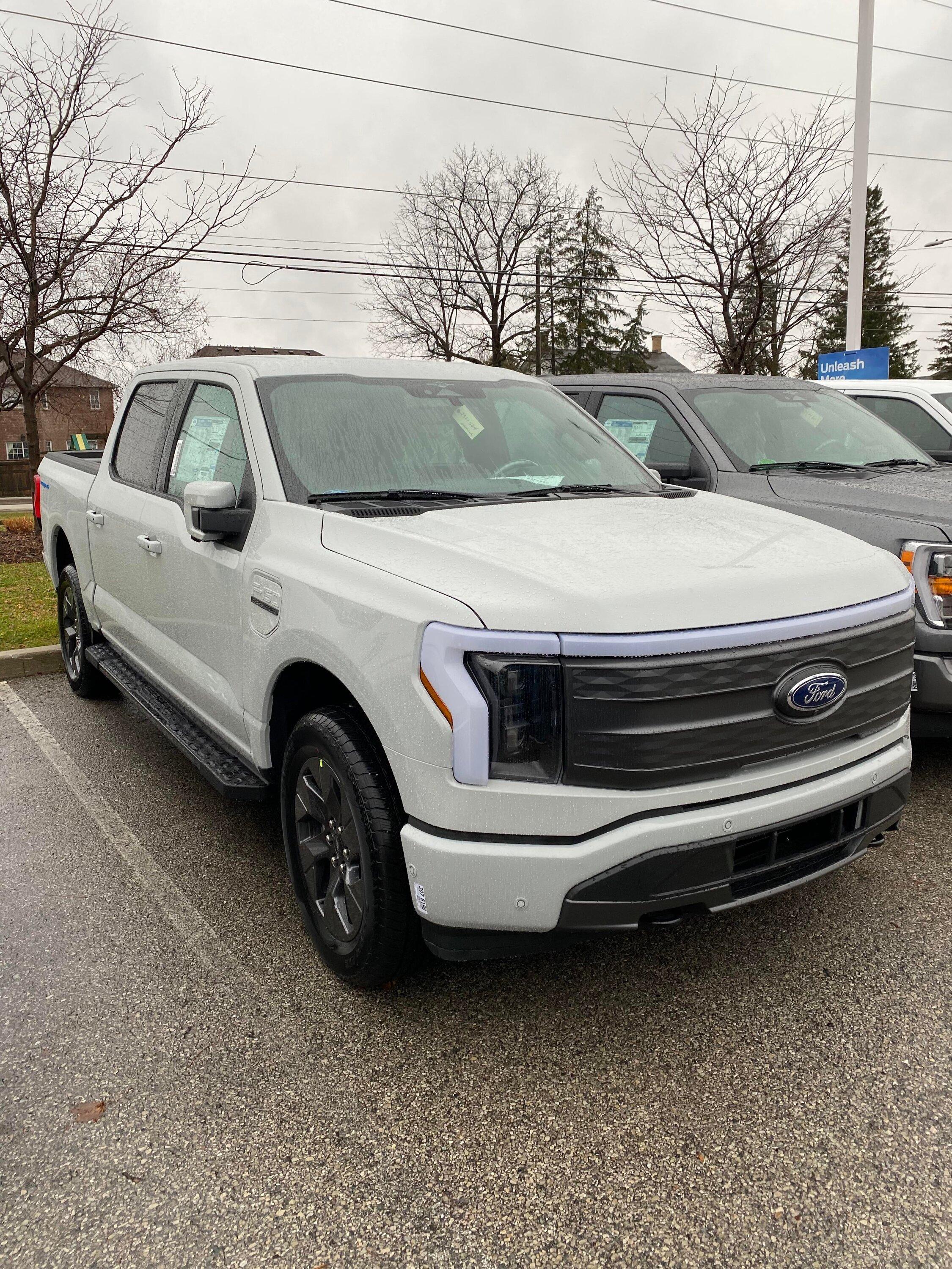 Ford F-150 Lightning AVALANCHE F-150 Lightning Photos & Club Avalanche F-150 Lightning 3