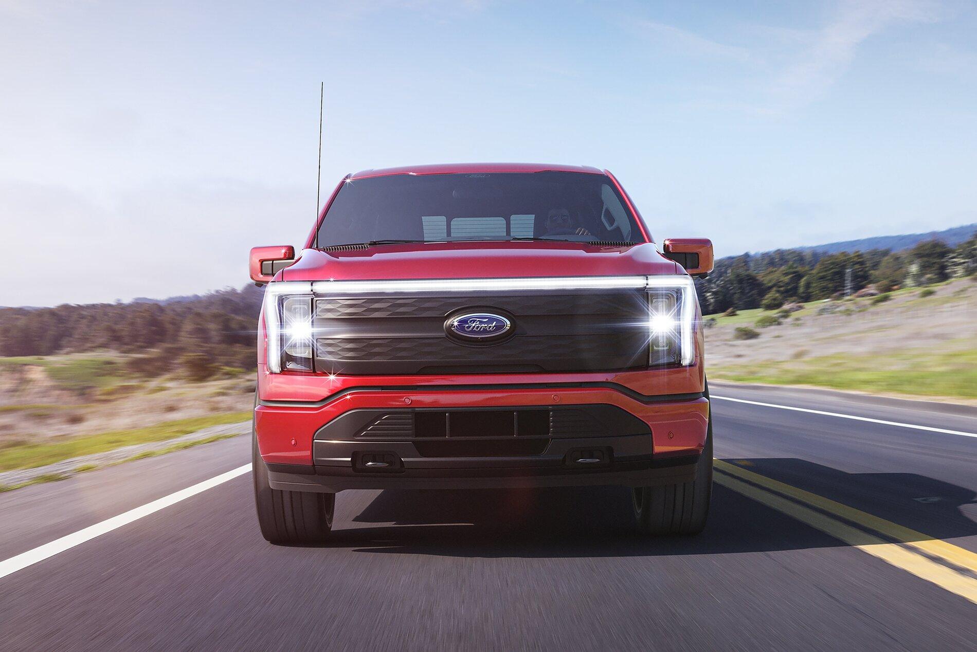 Ford F-150 Lightning ⚡️Complete Photo + Wallpaper Archive for the New F-150 Lightning⚡️ B278E9BD-C0C7-47FA-BB5A-07C66C77E284