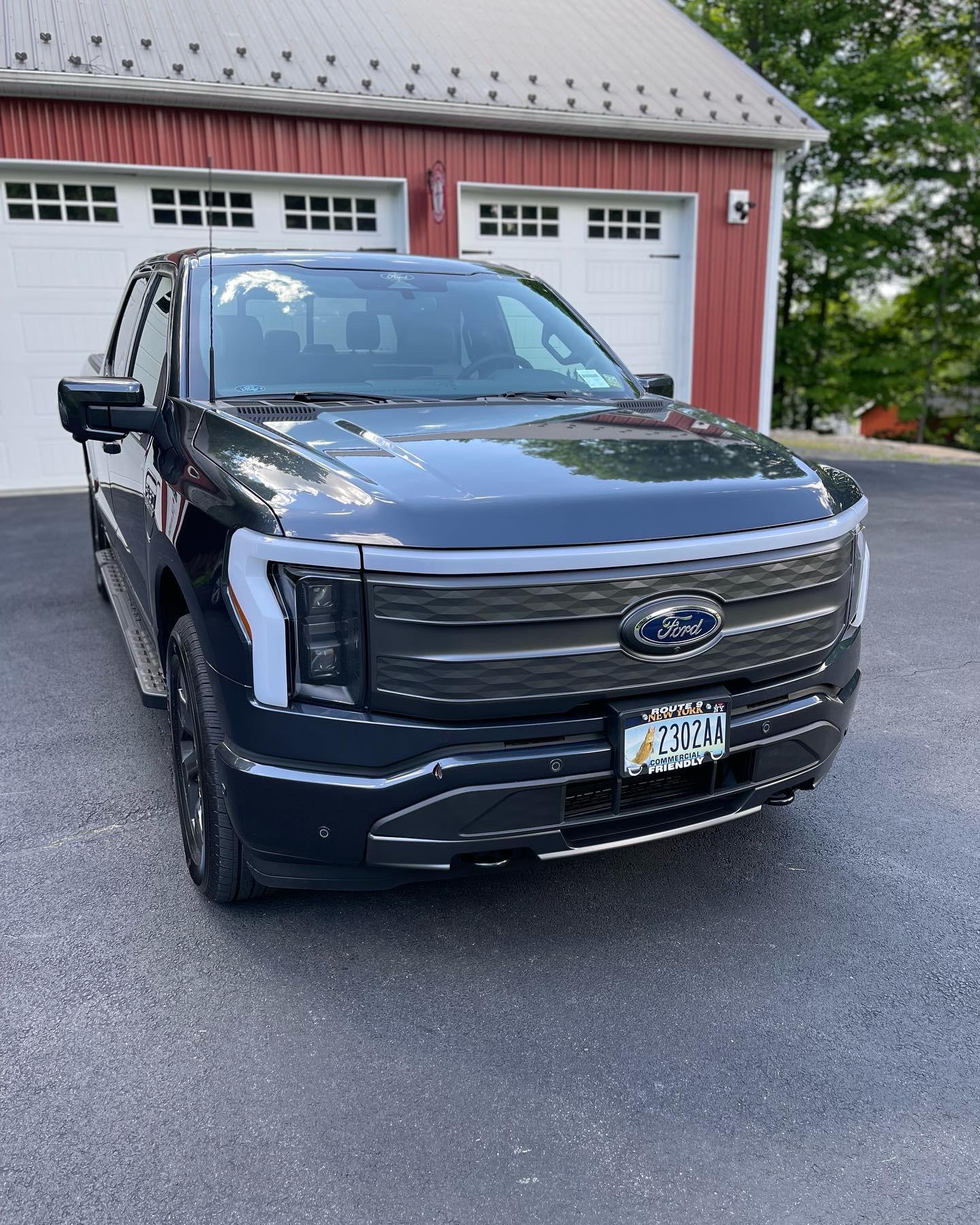 Ford F-150 Lightning My 2022 Smoked Quartz Metallic Lightning Lariat ER is home! B6C8036F-6006-4E95-B7C3-795F6616F30E