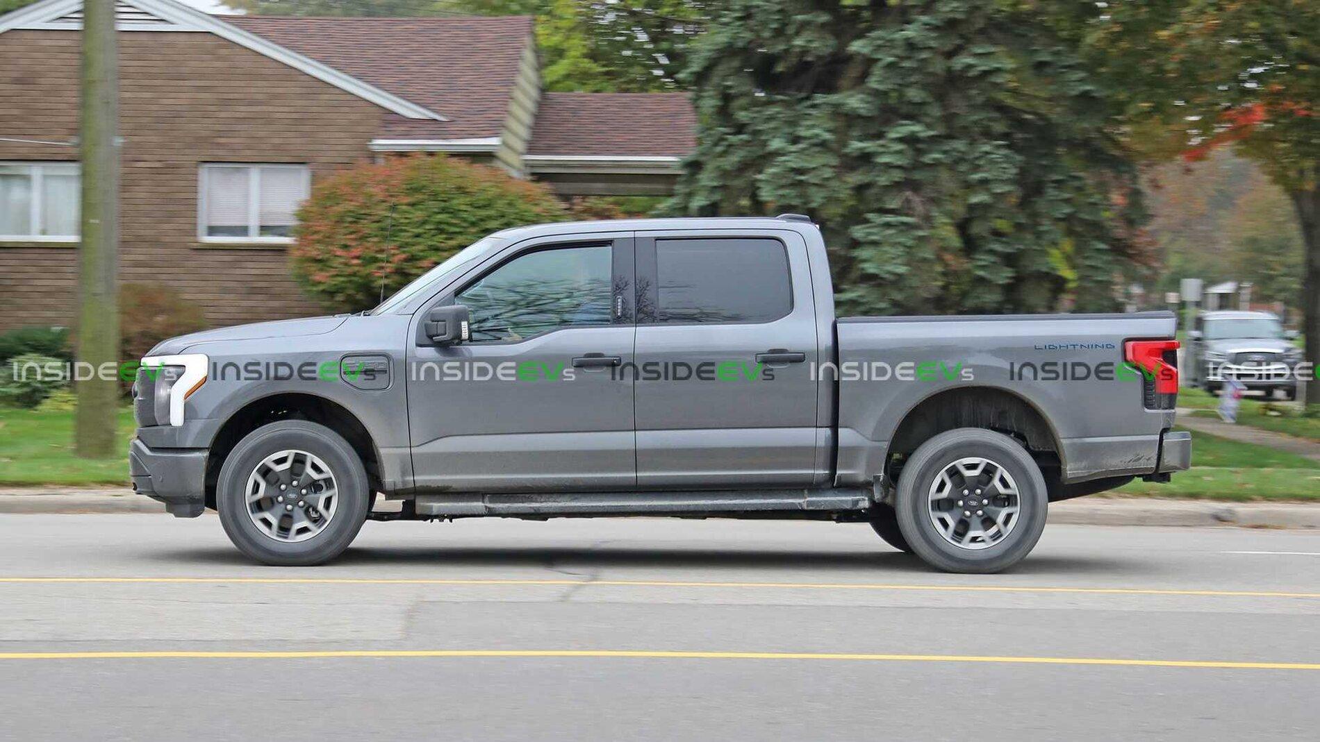 Ford F-150 Lightning CARBONIZED GRAY F-150 Lightning Photos & Club Carbonized Gray F150 Lightning EV 3