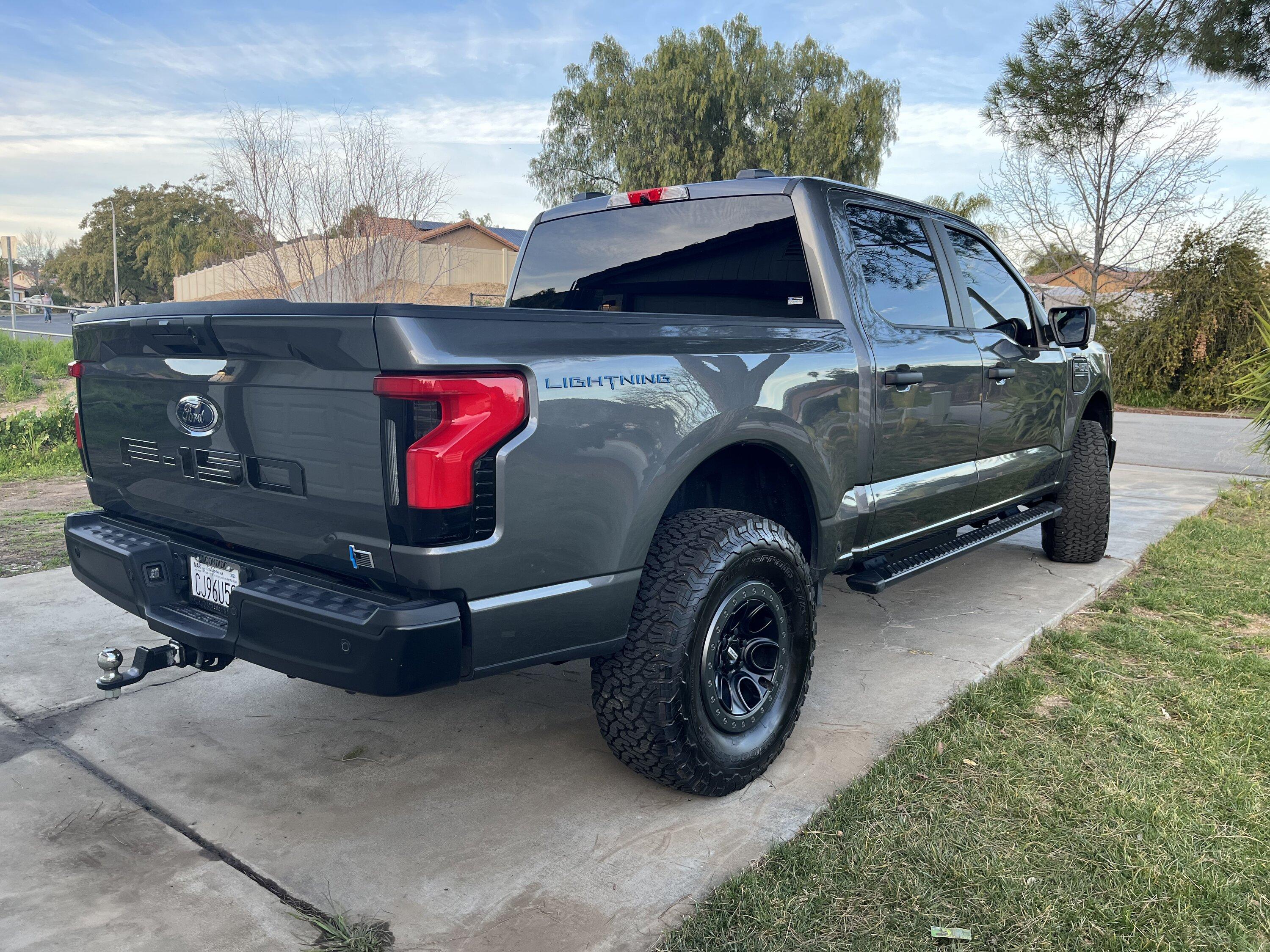 Ford F-150 Lightning CARBONIZED GRAY F-150 Lightning Photos & Club E3C0F04F-51E6-4D4A-B7A4-9B2F0C5C06CE