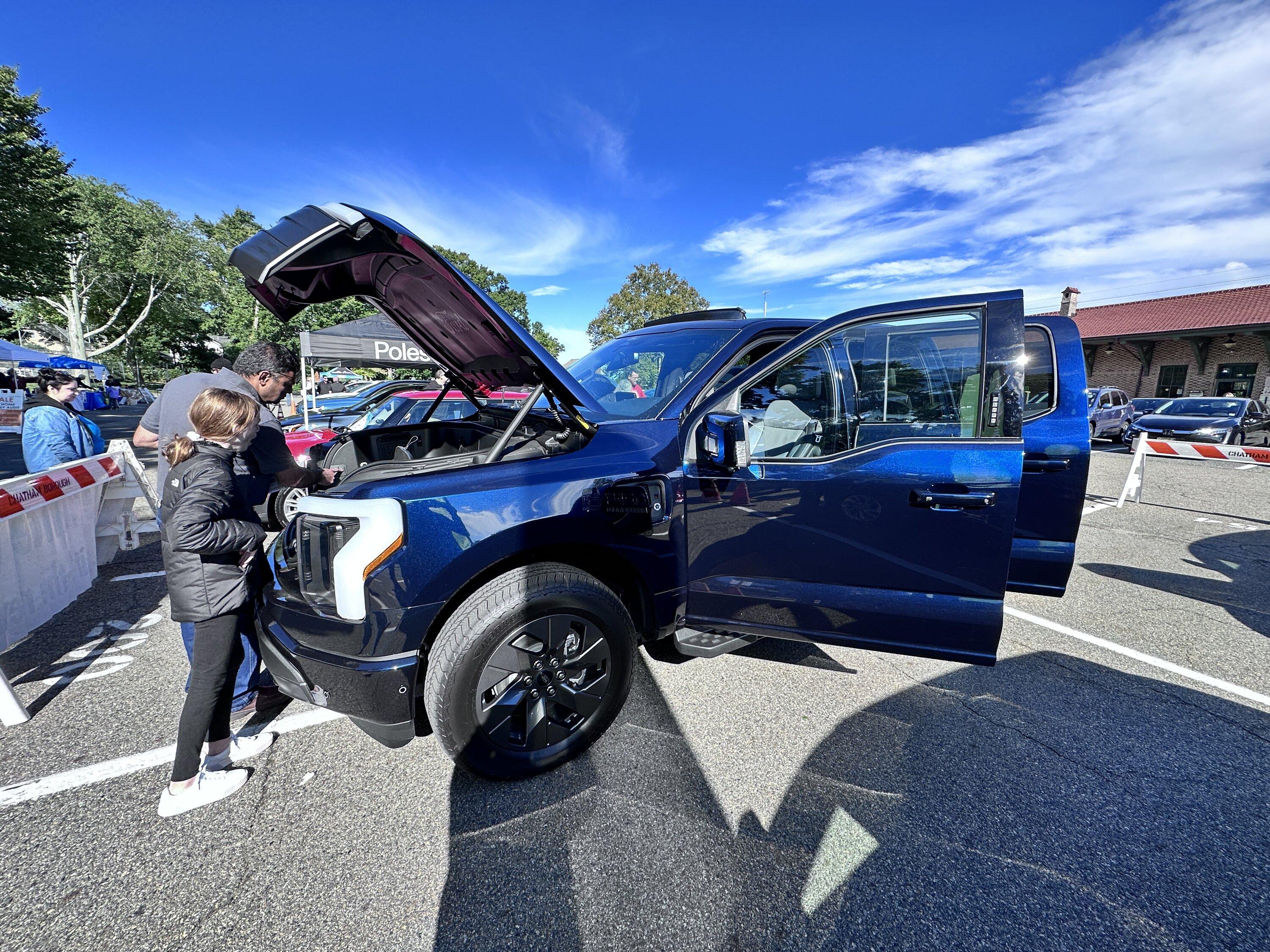 Ford F-150 Lightning ANTIMATTER BLUE F-150 Lightning Photos & Club E6293069-95E1-48FD-90E2-D5F0498CC100