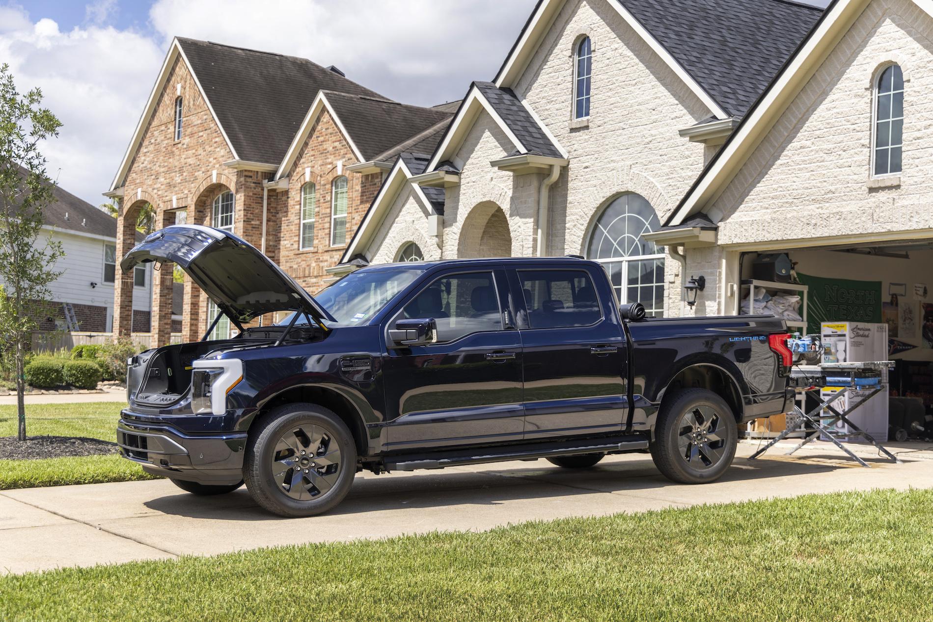 Ford F-150 Lightning Lightning Strikes Across America: Customer Deliveries Now Stretch Across All 50 States Emre Gol_04