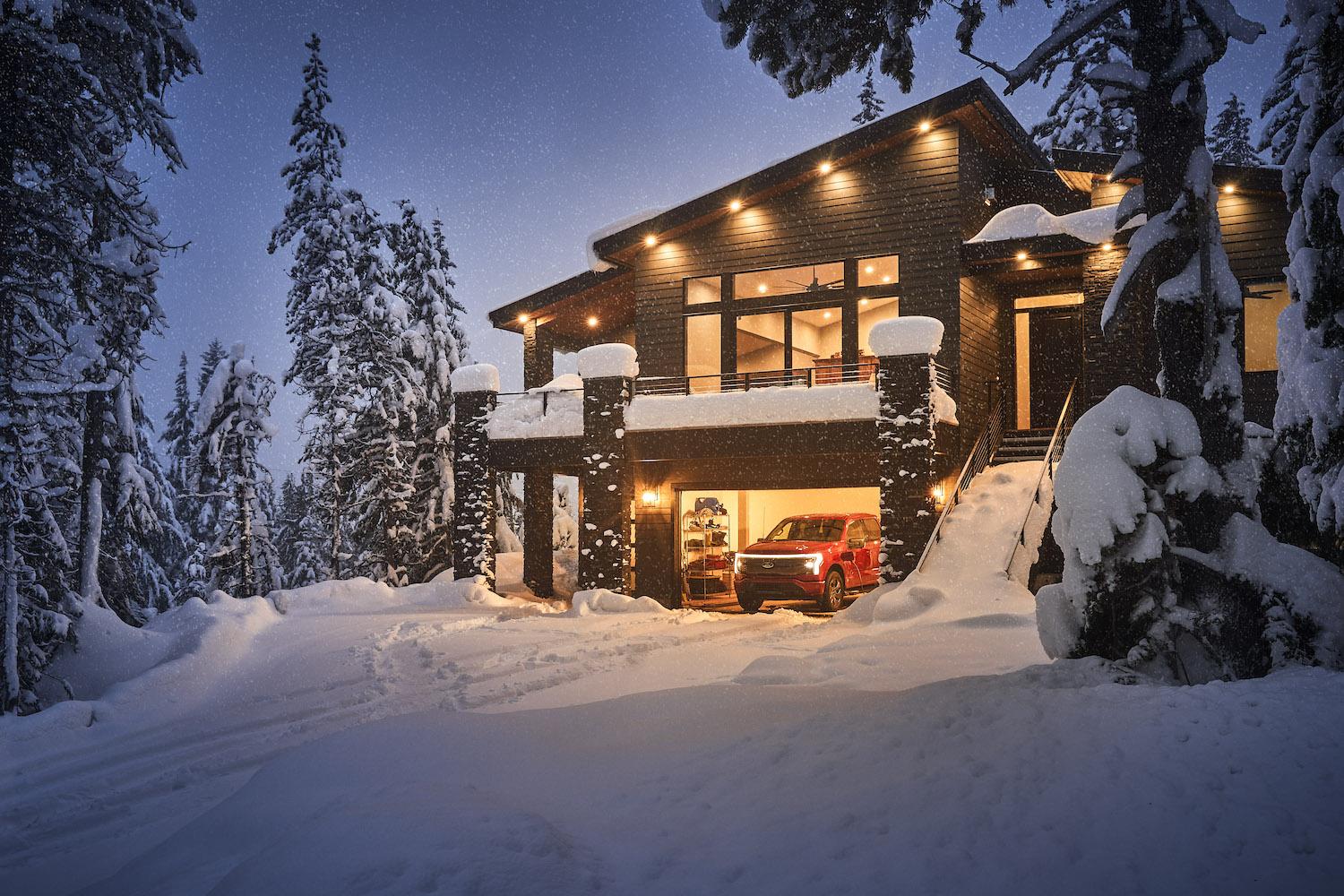 Ford F-150 Lightning Intelligent Home Backup Power : How the F-150 Lightning Can Supply Your Home With 9.6 kW of Power ?⚡️ F-150_Lightning_Backup Power