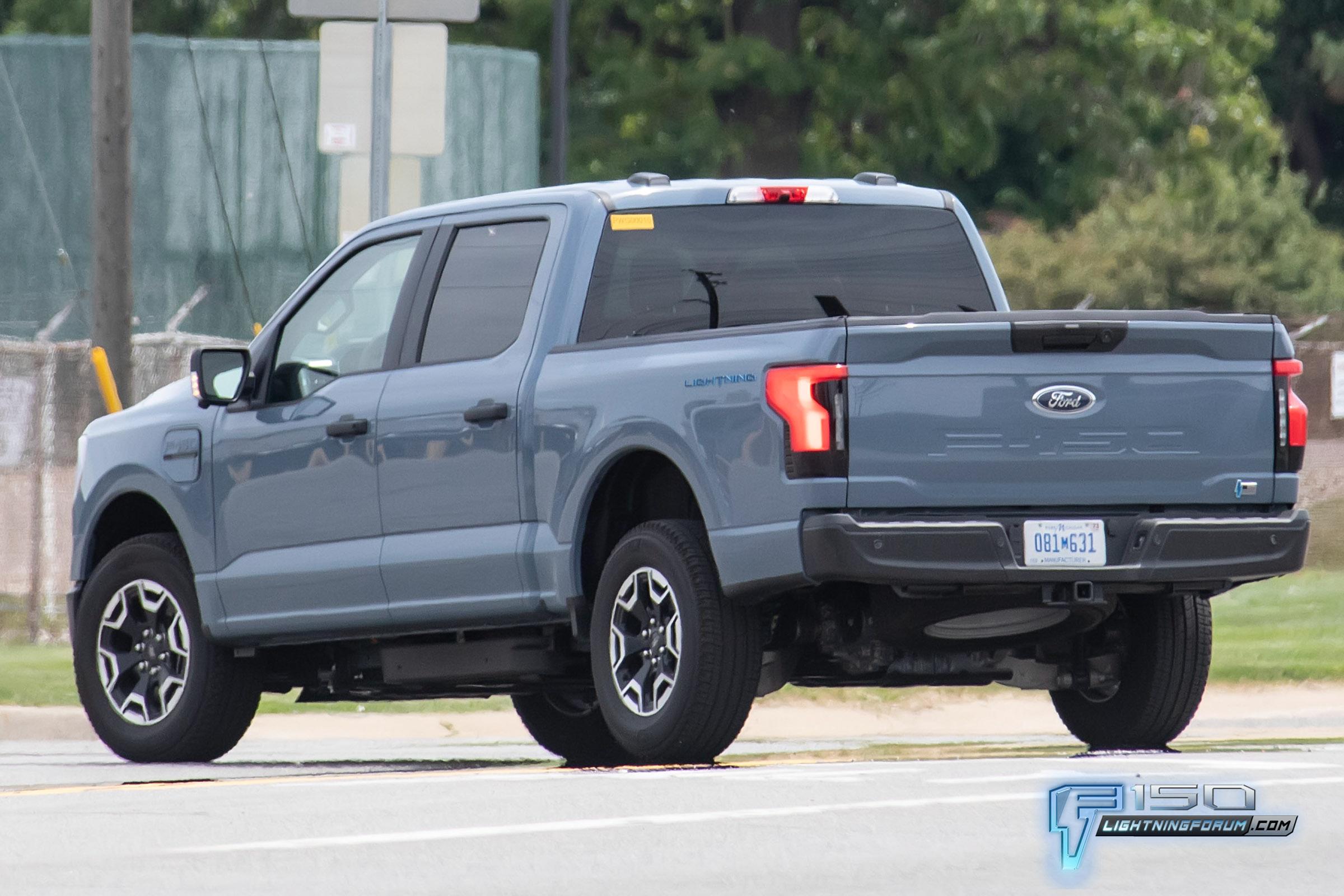 Ford F-150 Lightning Area 51 Color Spotted! Likely For 2023 F-150 Lightning F-150LightningPro.Ar51.g07.KGP