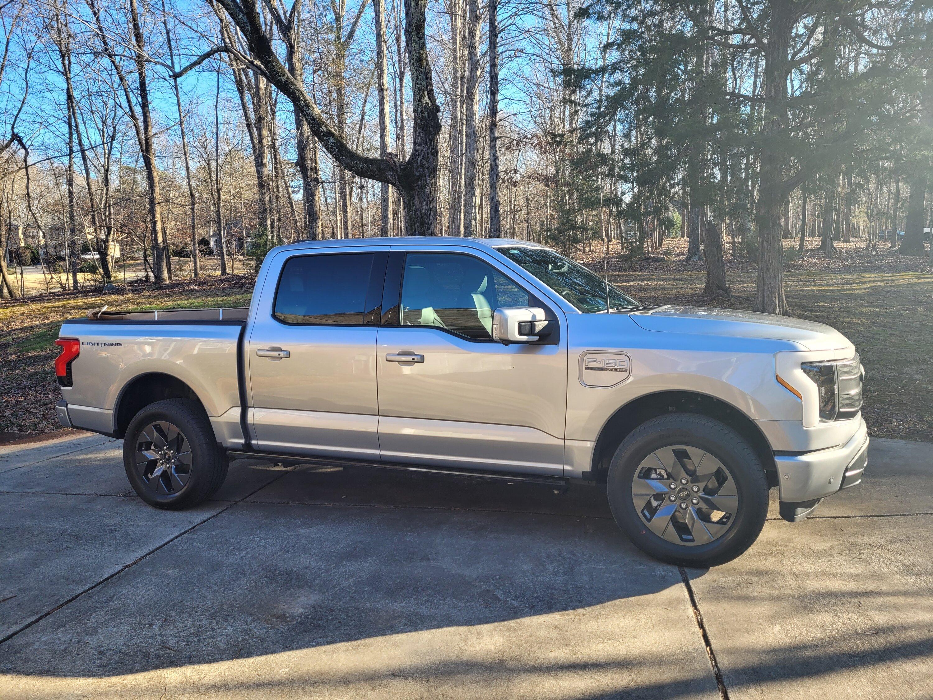 Ford F-150 Lightning ✅ 12/19 Lightning Build Week Group (MY2023) F150 Lightnin