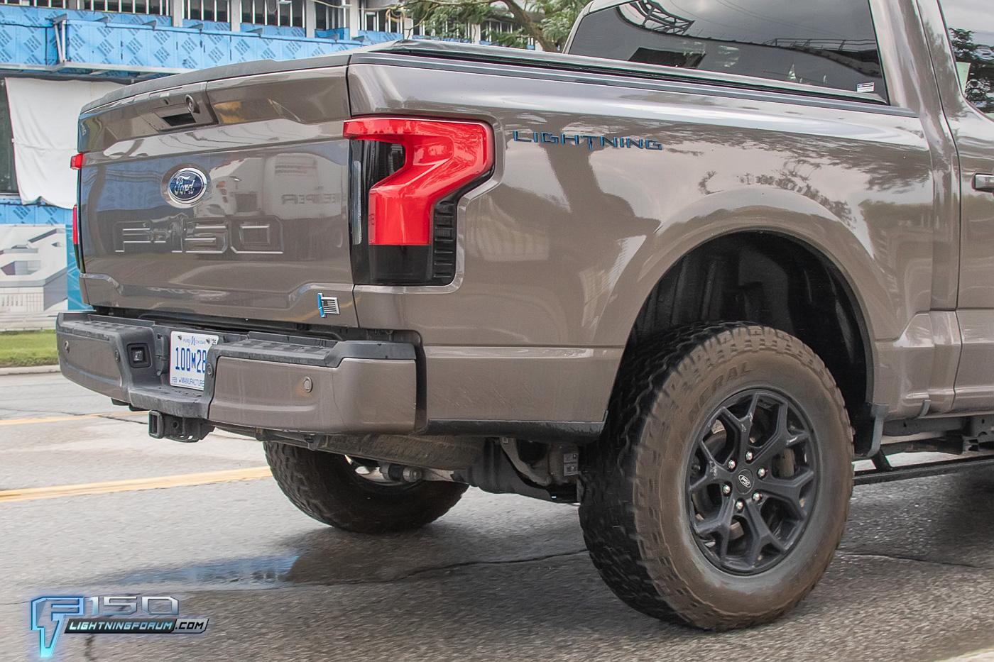 Ford F-150 Lightning F-150 Lightning (Tremor-Spec'd) Off-Road Mule Caught Testing f150-lightning-offroad-mule-testing-2