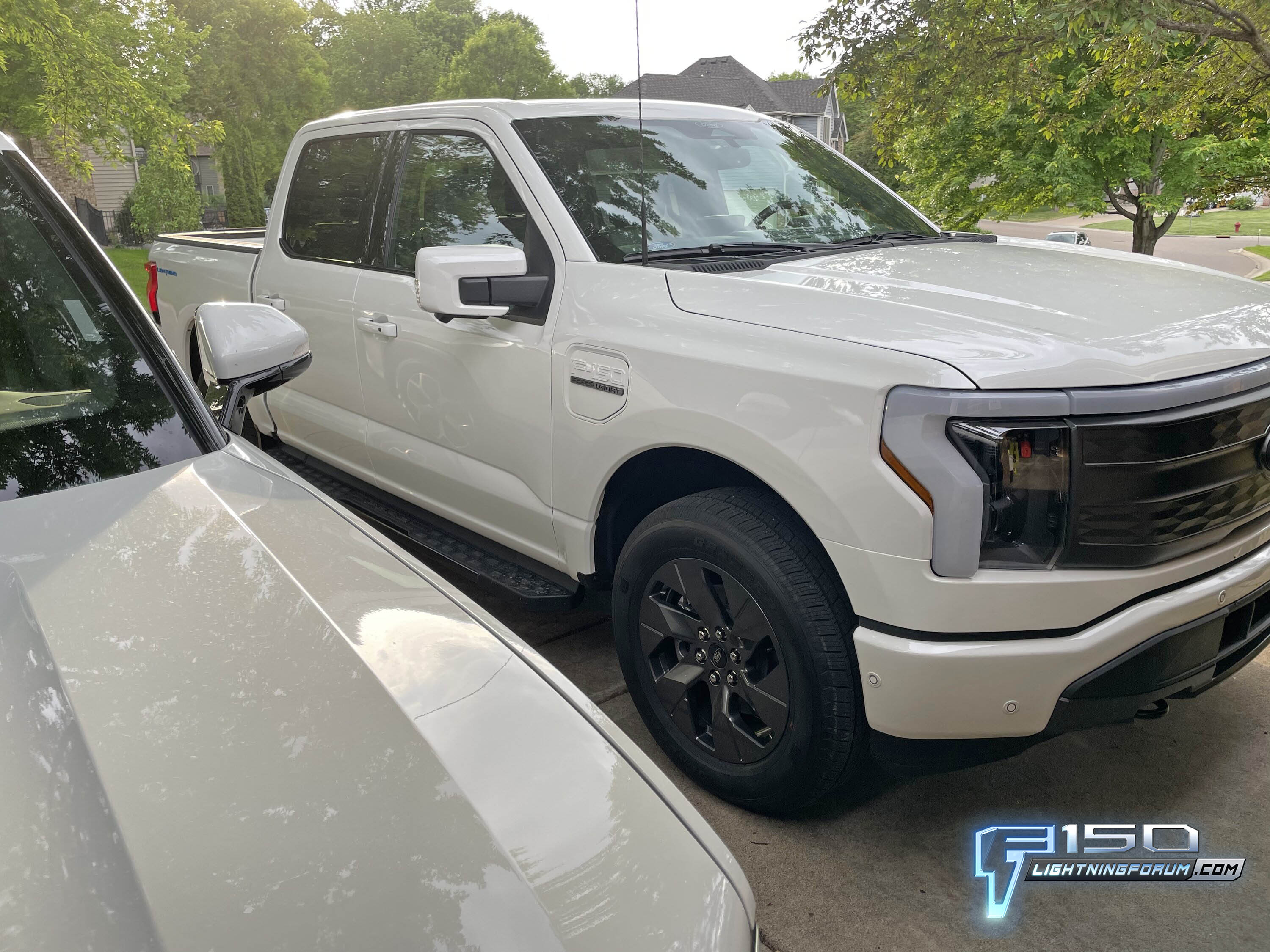 Ford F-150 Lightning 🥊 My Rivian R1T vs my Lightning comparison review F150 Lightning vs Rivian R1T review comparison 2