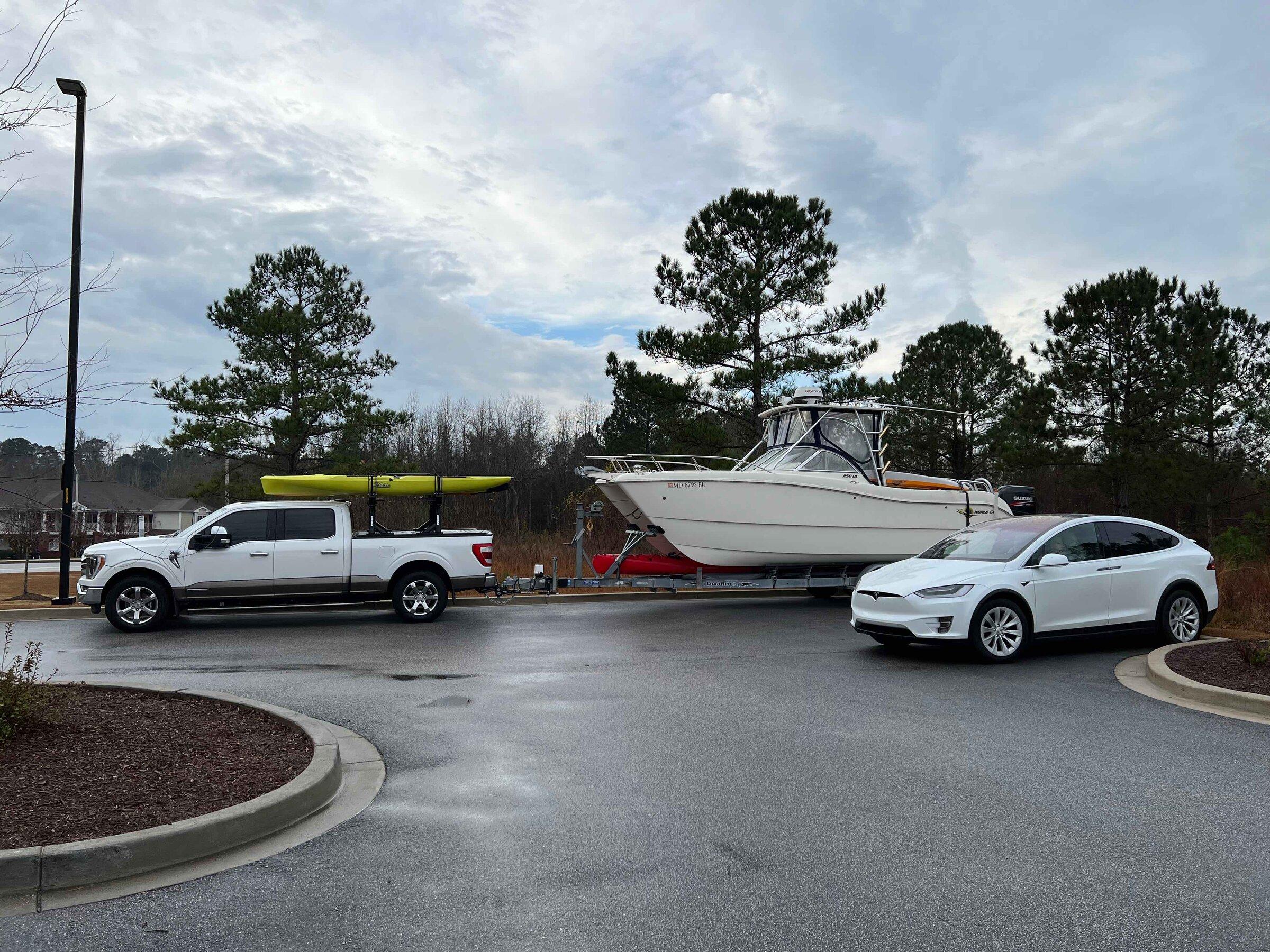 Ford F-150 Lightning Frustrated With Tonneau Search...Perfect Tonneau? F150 with Tesla