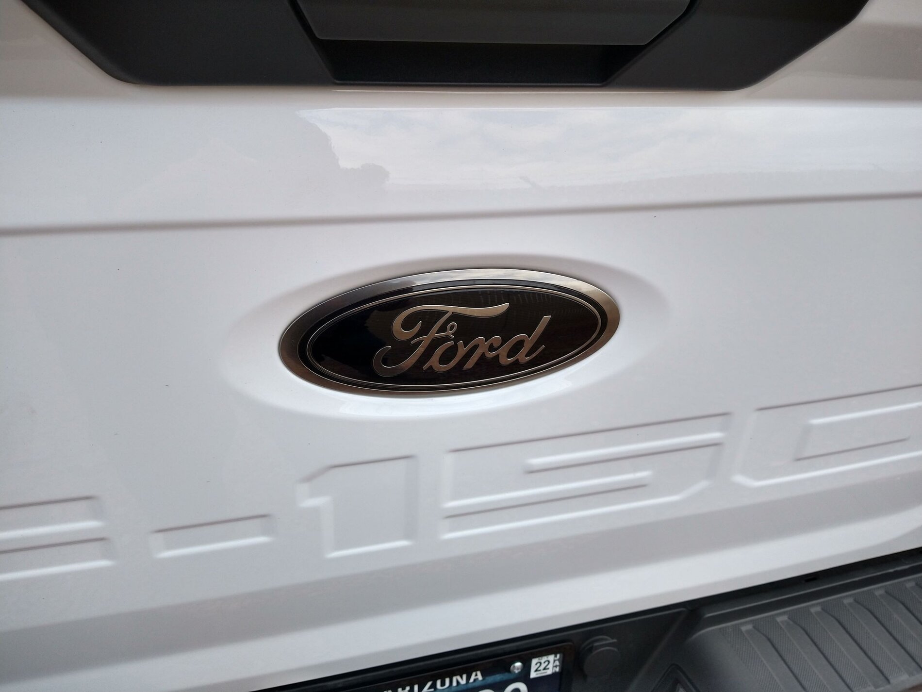 Fender Badges - anyone changed theirs? | Ford Lightning Forum For