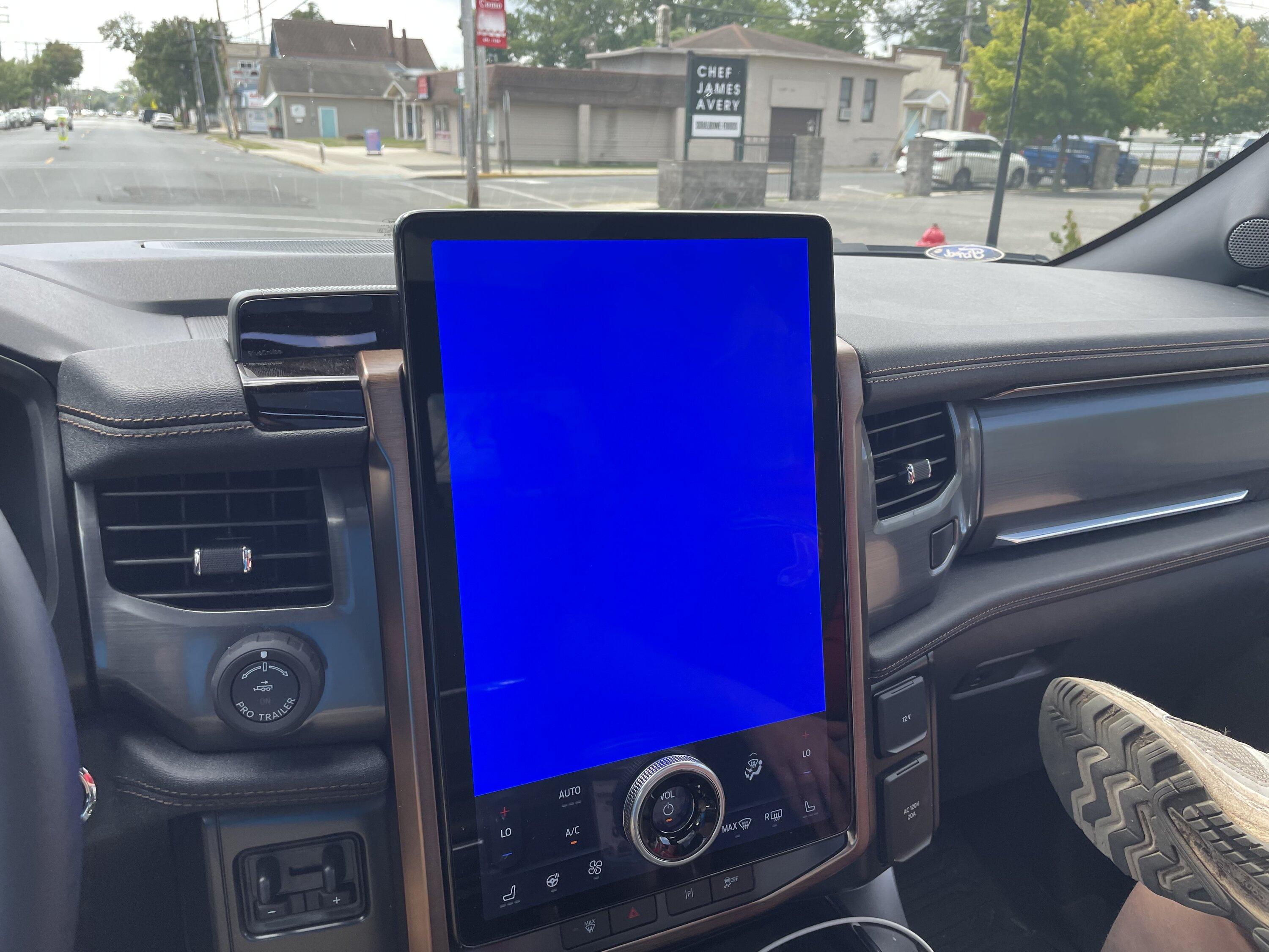 Ford F-150 Lightning Boooo Screen Dead F84047E7-76B0-41E0-BA7F-6962715D3DAE