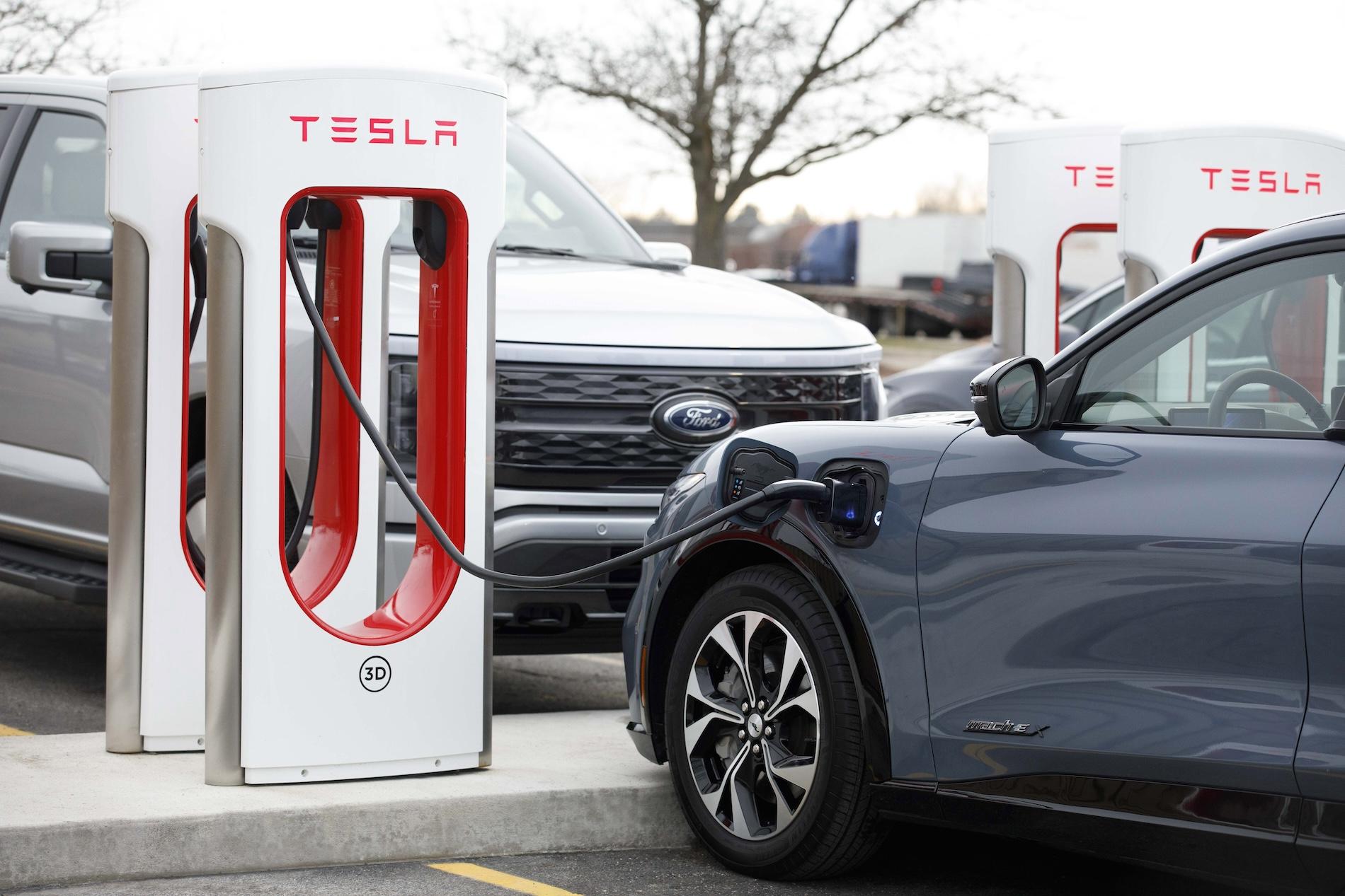 Ford F-150 Lightning Ford to Offer Complimentary Tesla Supercharger Adapter to Eligible Lightning Owners (1/31/24 Update) Fast Charging Adapter (NACS) 5