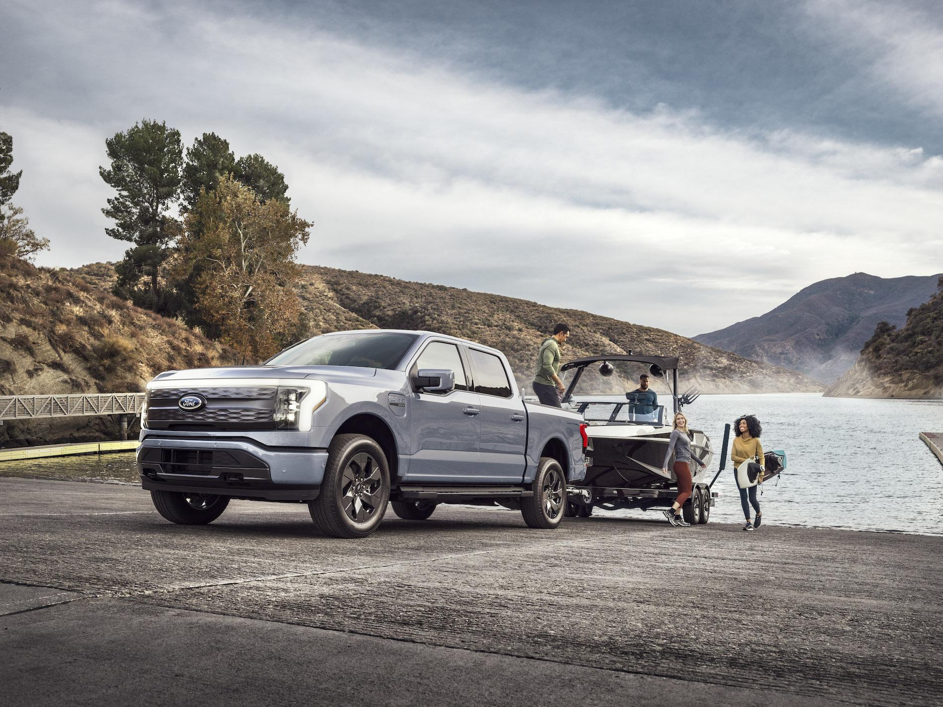 Ford F-150 Lightning Brawn & Brains: How F-150 Lightning Software Accurately Estimates Range While Towing Ford F-150 Lightning_04