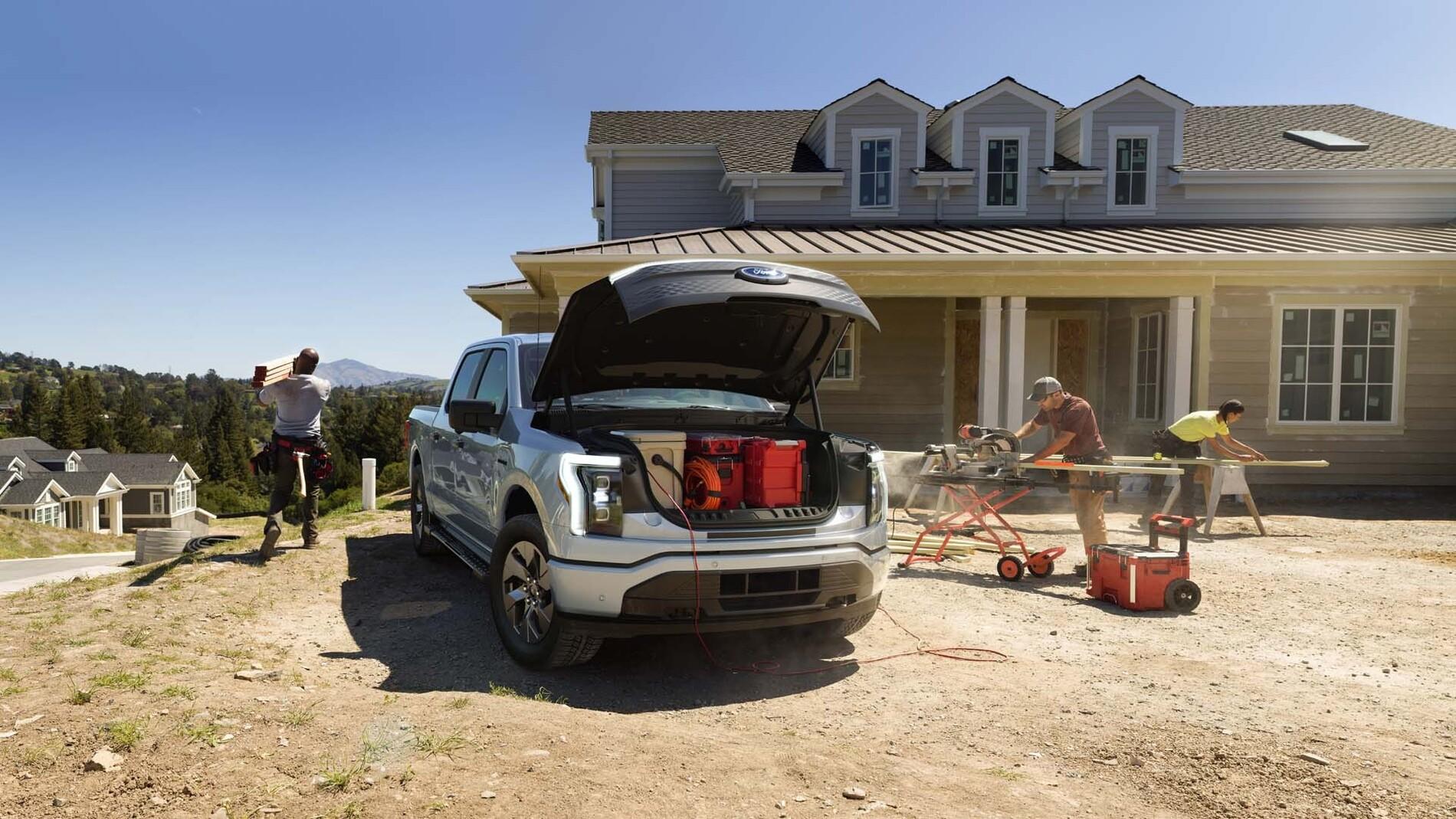 Ford F-150 Lightning Here's why Ford nixed in-wheel motors in F-150 Lightning electric truck ford_100792103