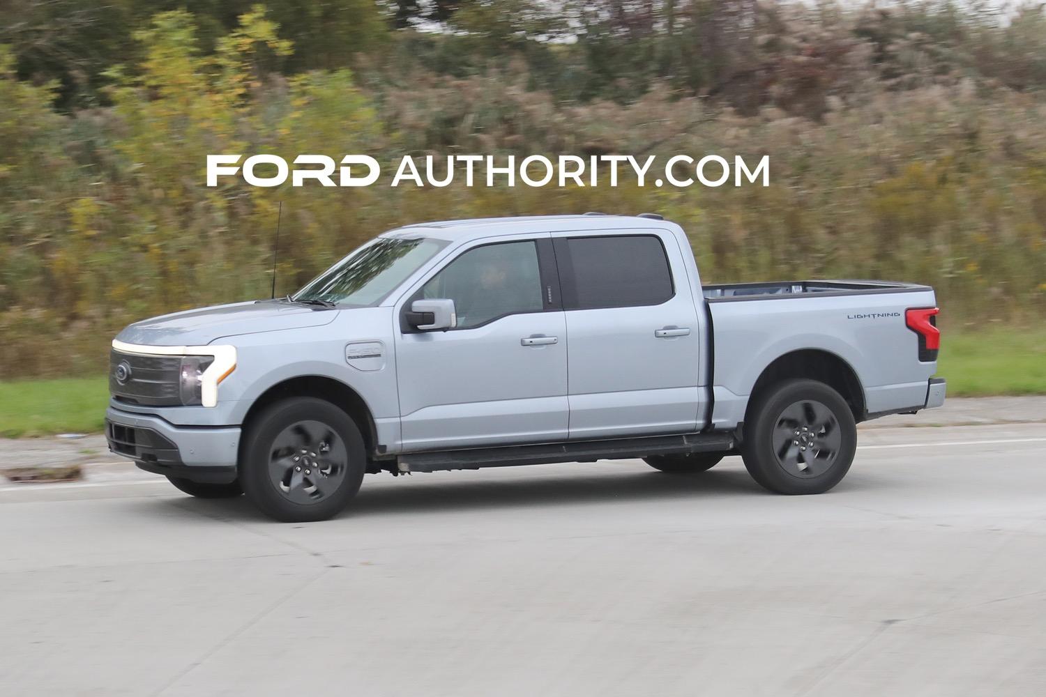 Ford F-150 Lightning ICED BLUE SILVER F-150 Lightning Photos & Club Iced Blue Silver 2022 F-150 Lightning Lariat 5