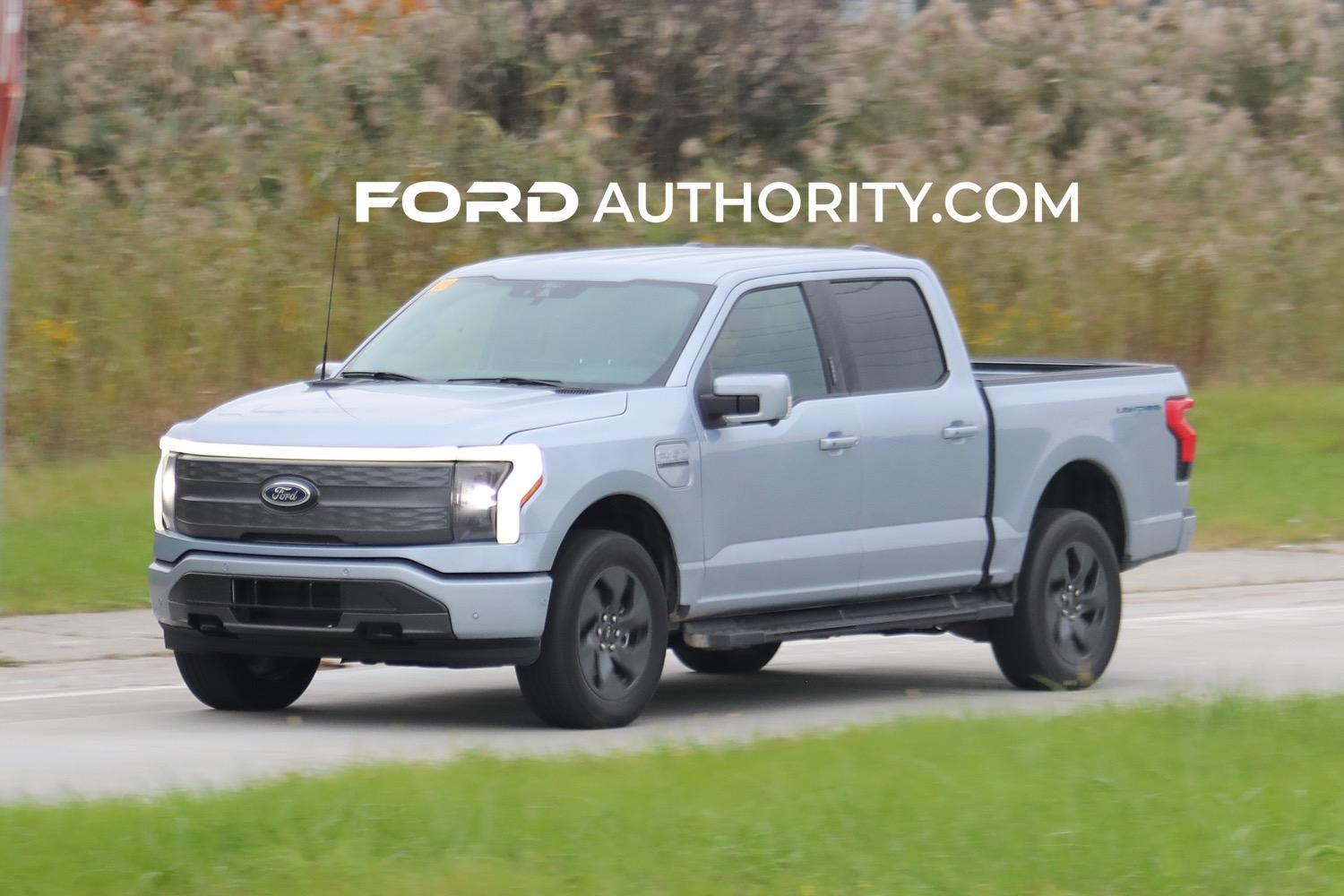 Ford F-150 Lightning ICED BLUE SILVER F-150 Lightning Photos & Club Iced Blue Silver 2022 F-150 Lightning Lariat 7