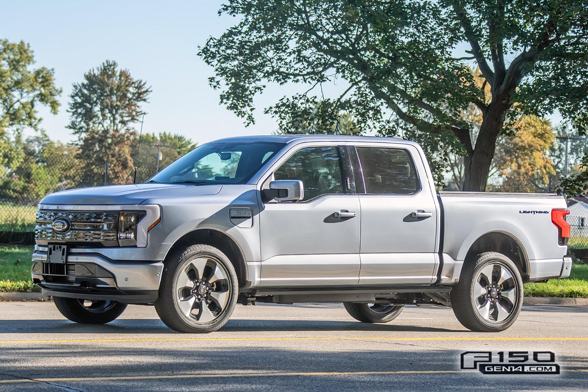 Ford F-150 Lightning F-150 Lightning Platinum (Iconic Silver) & Lariat (Rapid Red) Spotted On Public Roads Iced Blue Silver 2022 F150 Lightning Platinum EV Truck Spotted 3