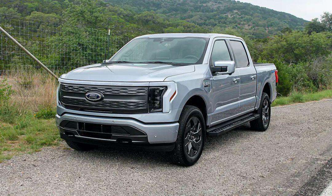 Iced Blue Silver F150 Lightning 1.jpg