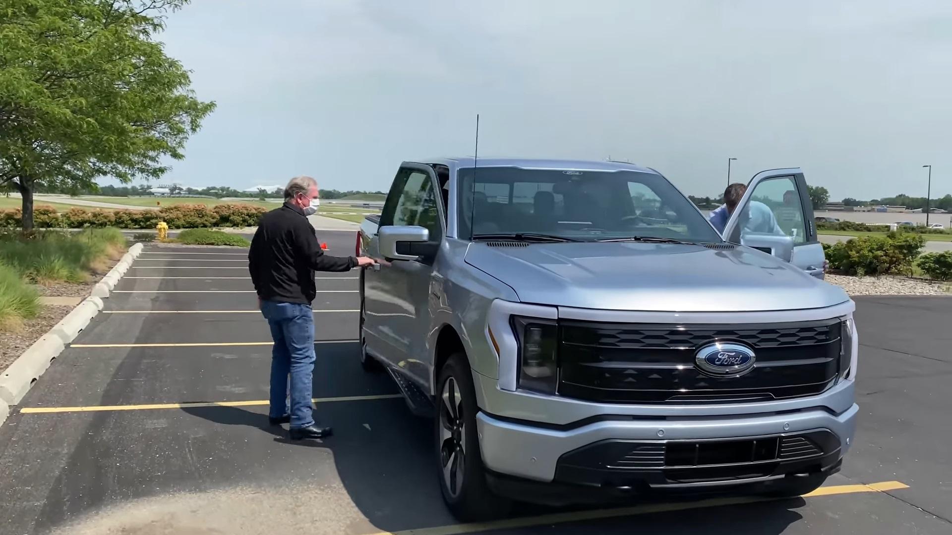 Ford F-150 Lightning ICED BLUE SILVER F-150 Lightning Photos & Club Iced blue silver f150 lightnin