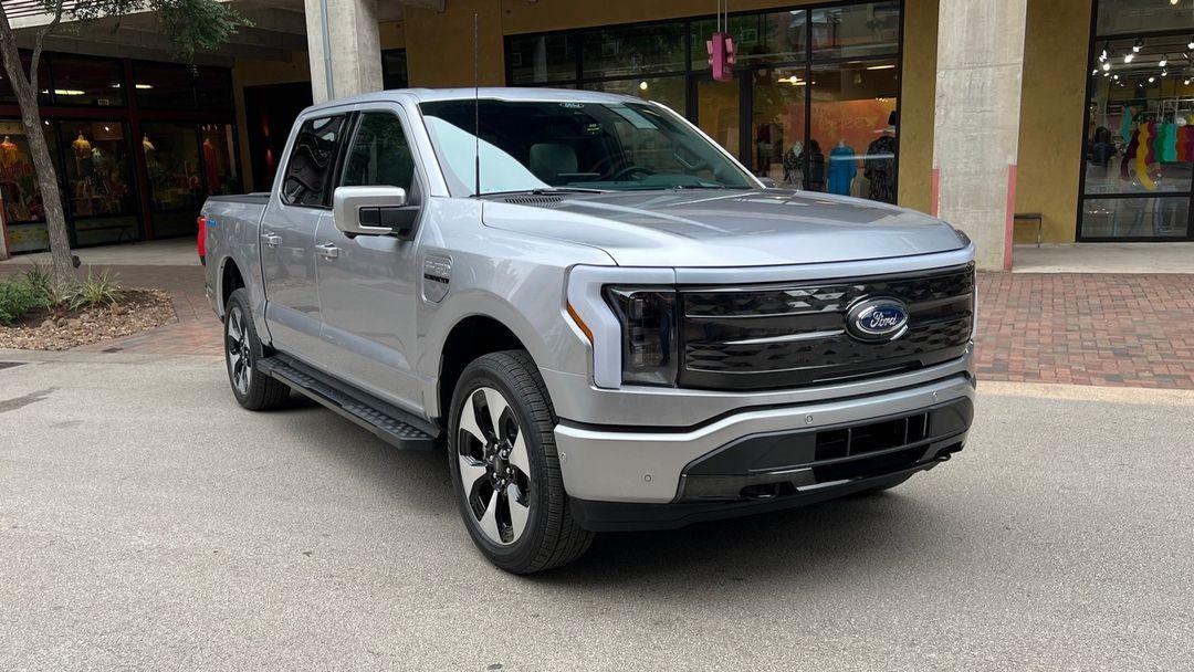 Ford F-150 Lightning ICONIC SILVER F-150 Lightning Photos & Club Iconic Silver F150 Lightning 6