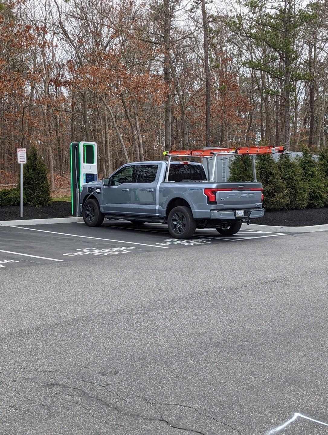 Ford F-150 Lightning An Electrician’s Lightning image000000