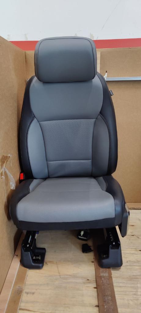 Ford F-150 Lightning WTB Leather Seats for 23 XLT image000002