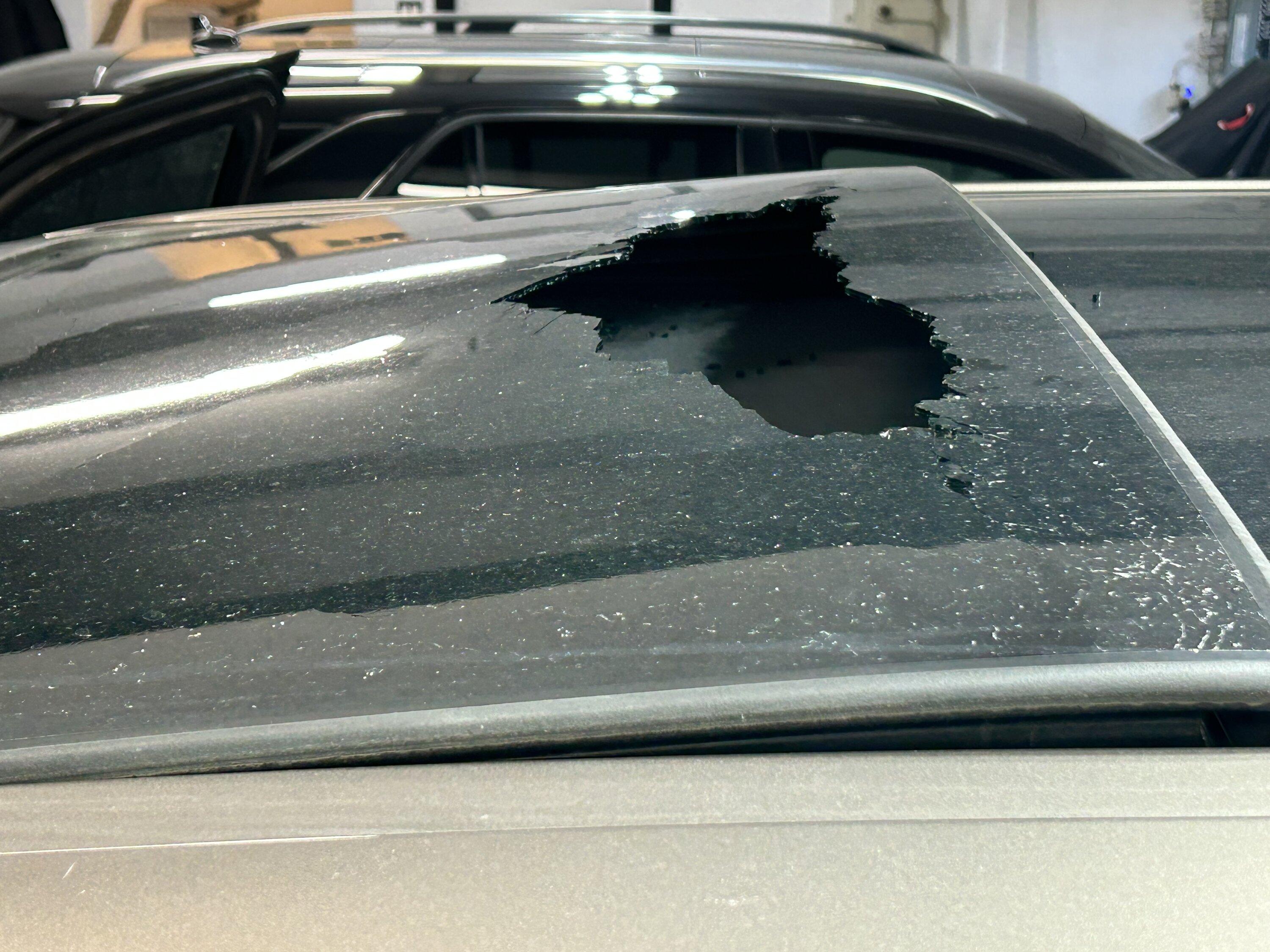 Ford F-150 Lightning Scary drive home… sunroof shattered IMG-2019