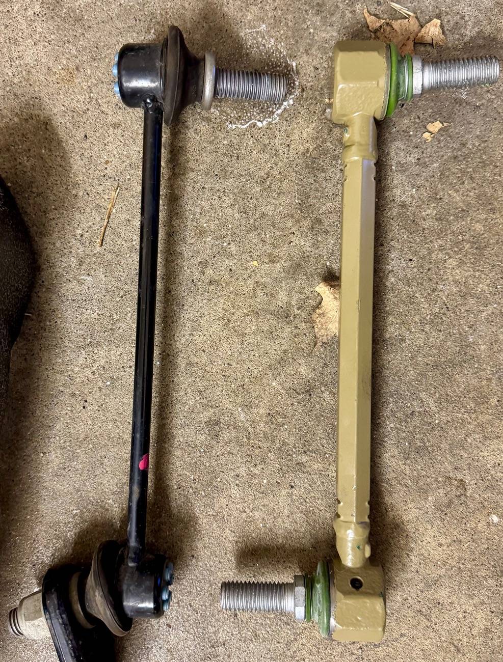 Ford F-150 Lightning Installed Bilstein 6112 & Hellwig 7905 Sway Bar IMG_0539