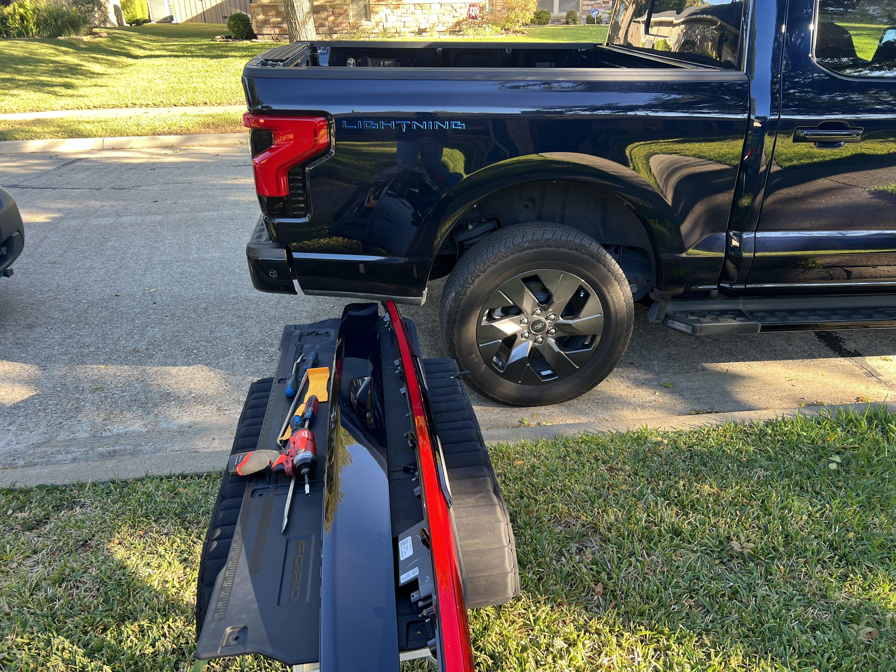 Ford F-150 Lightning Tailgate Teardown IMG_0802