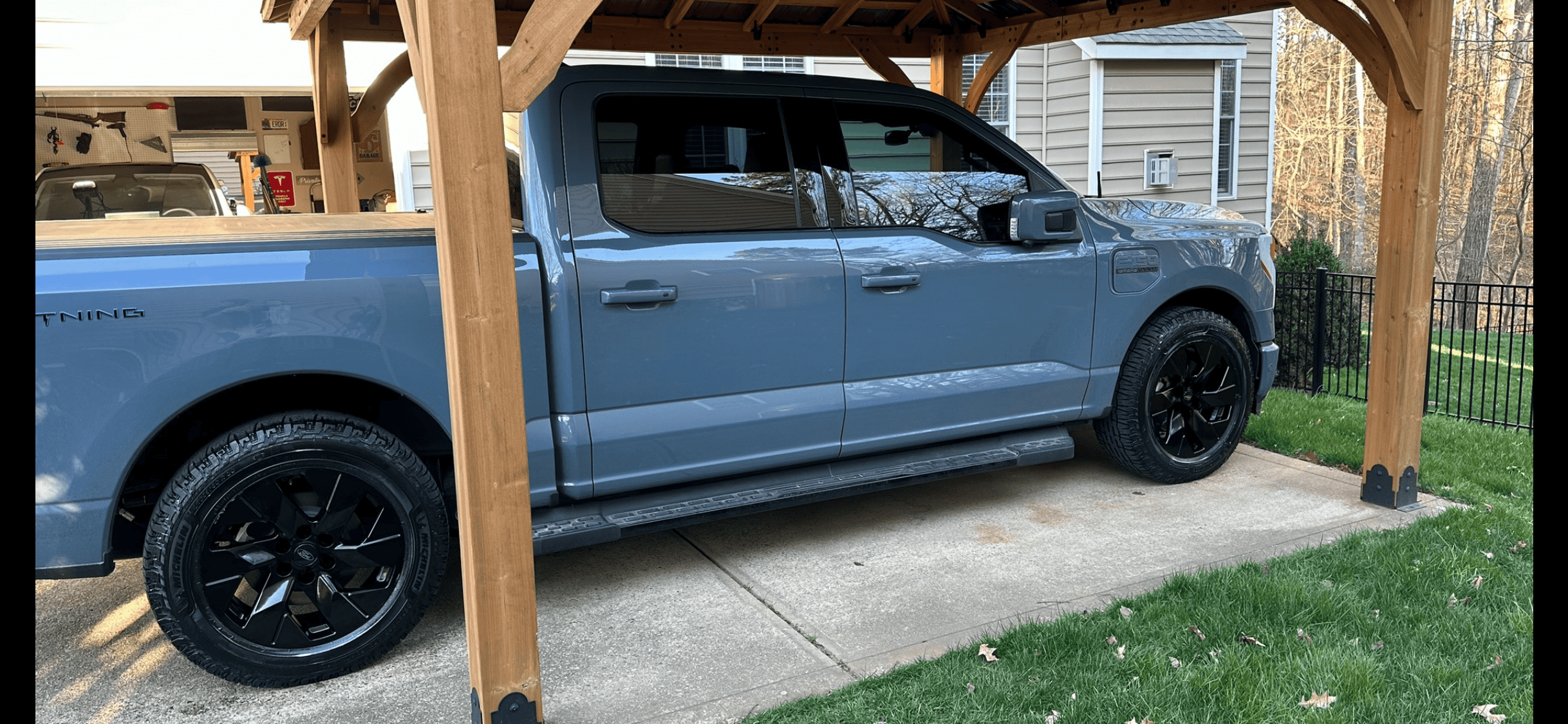 Ford F-150 Lightning Gloss Black powdercoat OEM Lariat wheels looks fantastic! IMG_1123