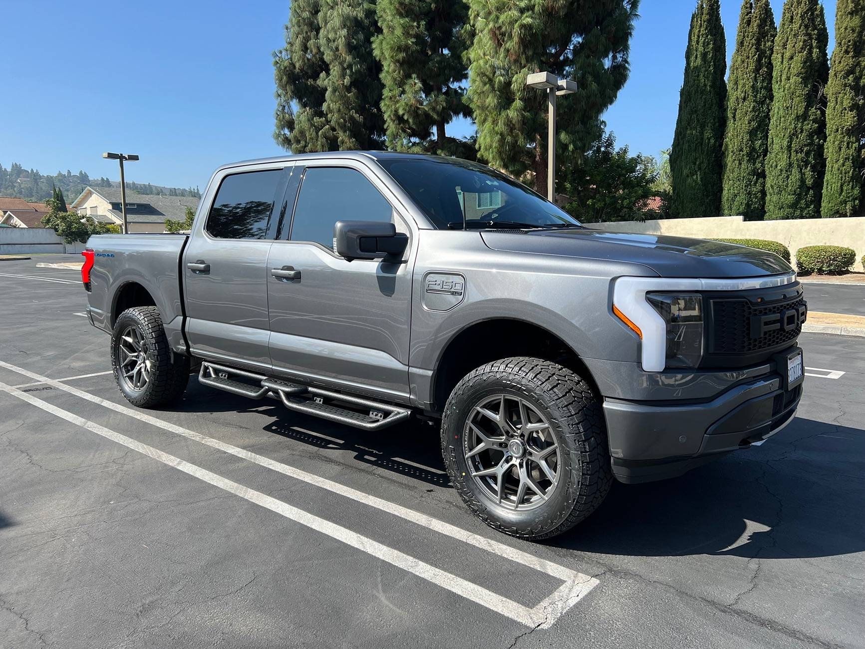 Ford F-150 Lightning Vorsteiner Venomrex VR601 20x9 Carbon Graphite w/ 305/55R20SL Falken Wildpeak 4W - $2500 IMG_1459