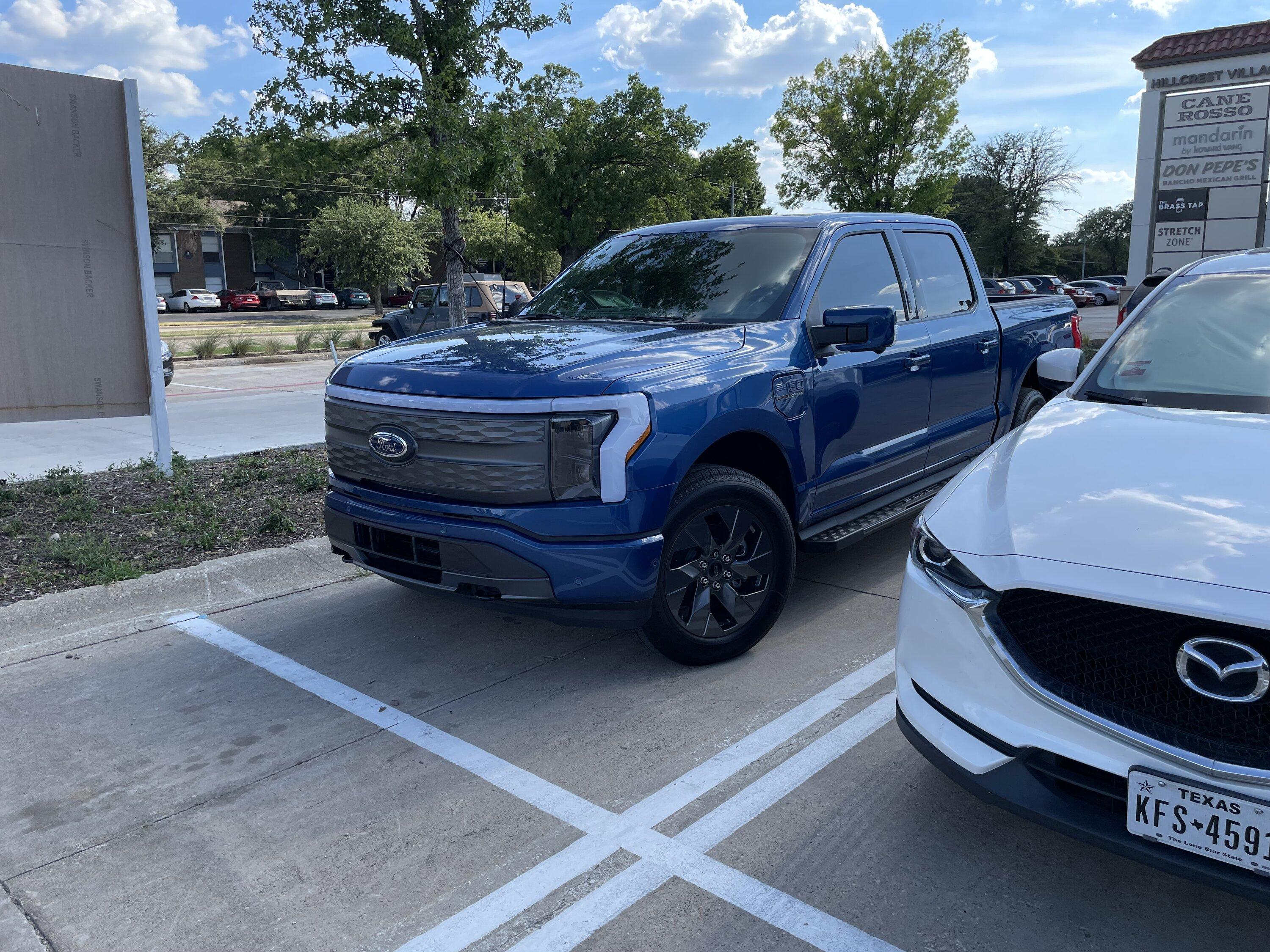 Ford F-150 Lightning ✅ 5/23 Lightning Build Week Group IMG_1492