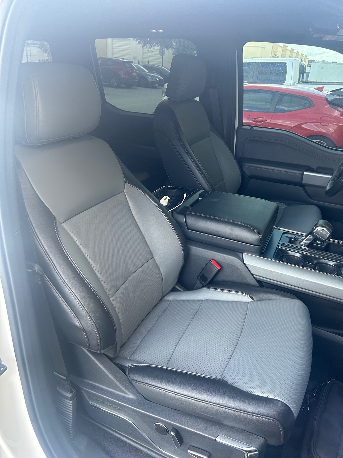Ford F-150 Lightning WTB Leather Seats for 23 XLT IMG_1981