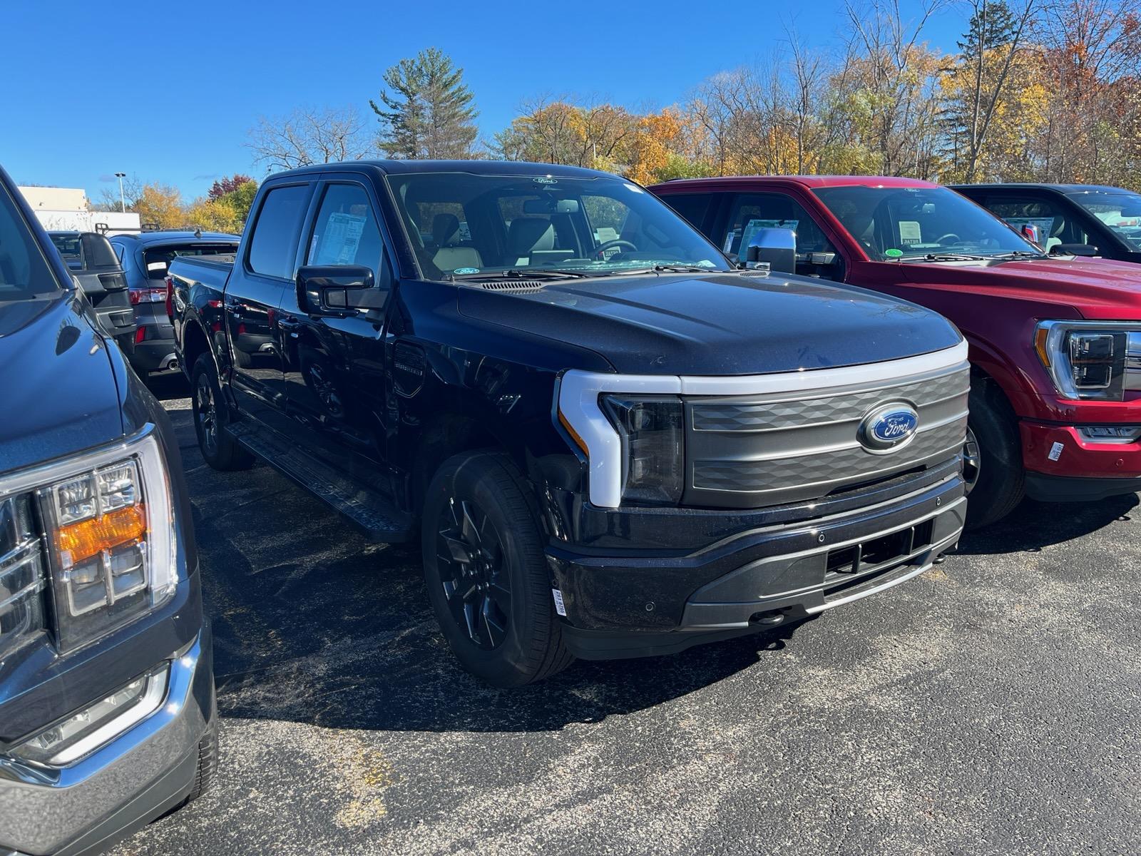 Ford F-150 Lightning ✅ 9/12 Lightning Build Week Group IMG_20221027_122513